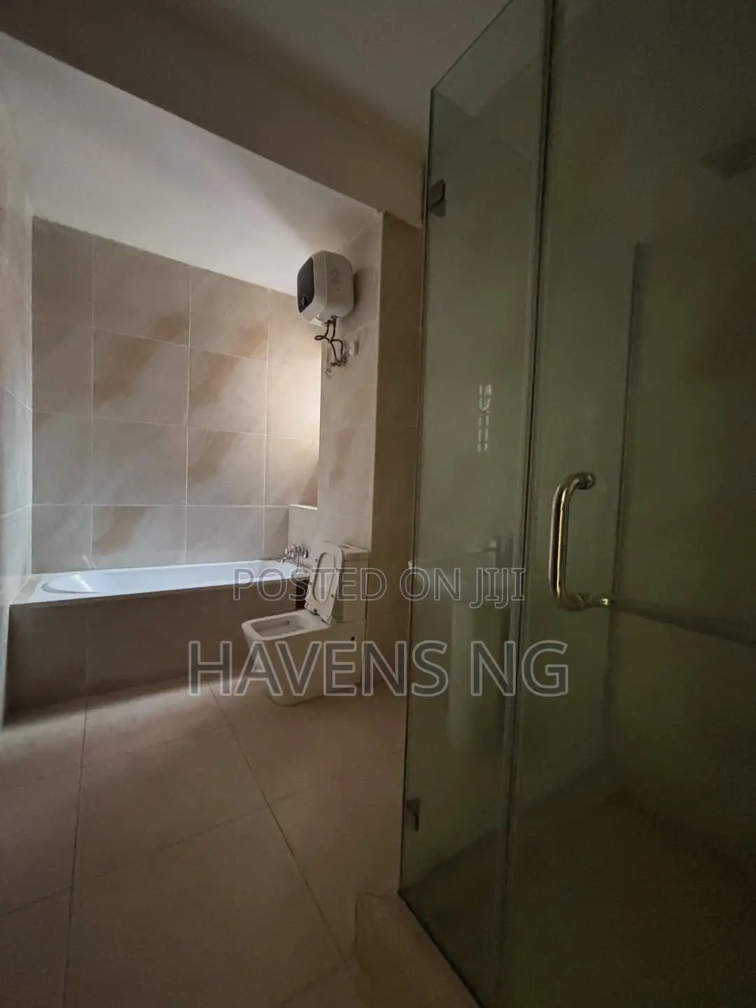 4bdrm House in Lekki Phase 1 for sale