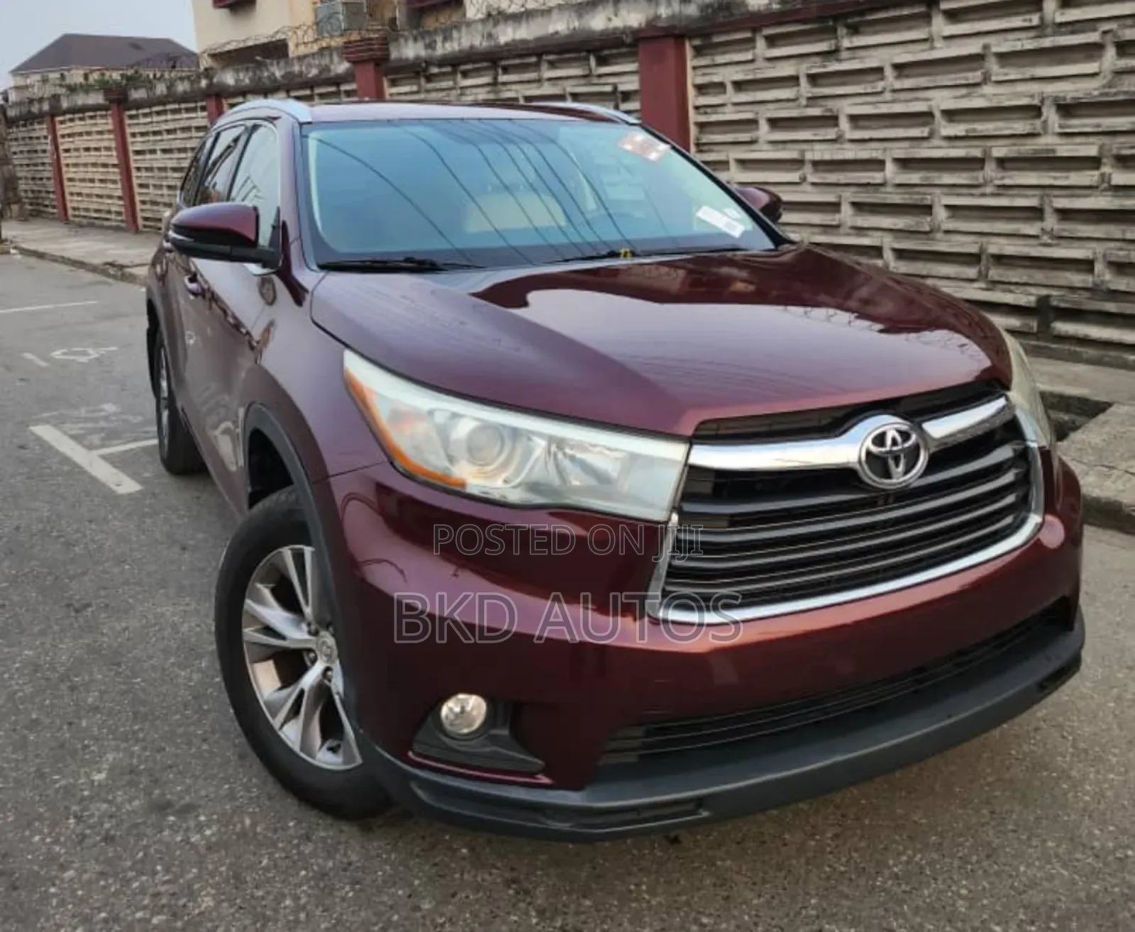 Toyota Highlander XLE 4dr SUV AWD (3.5L 6cyl 6A) 2015 Burgundy