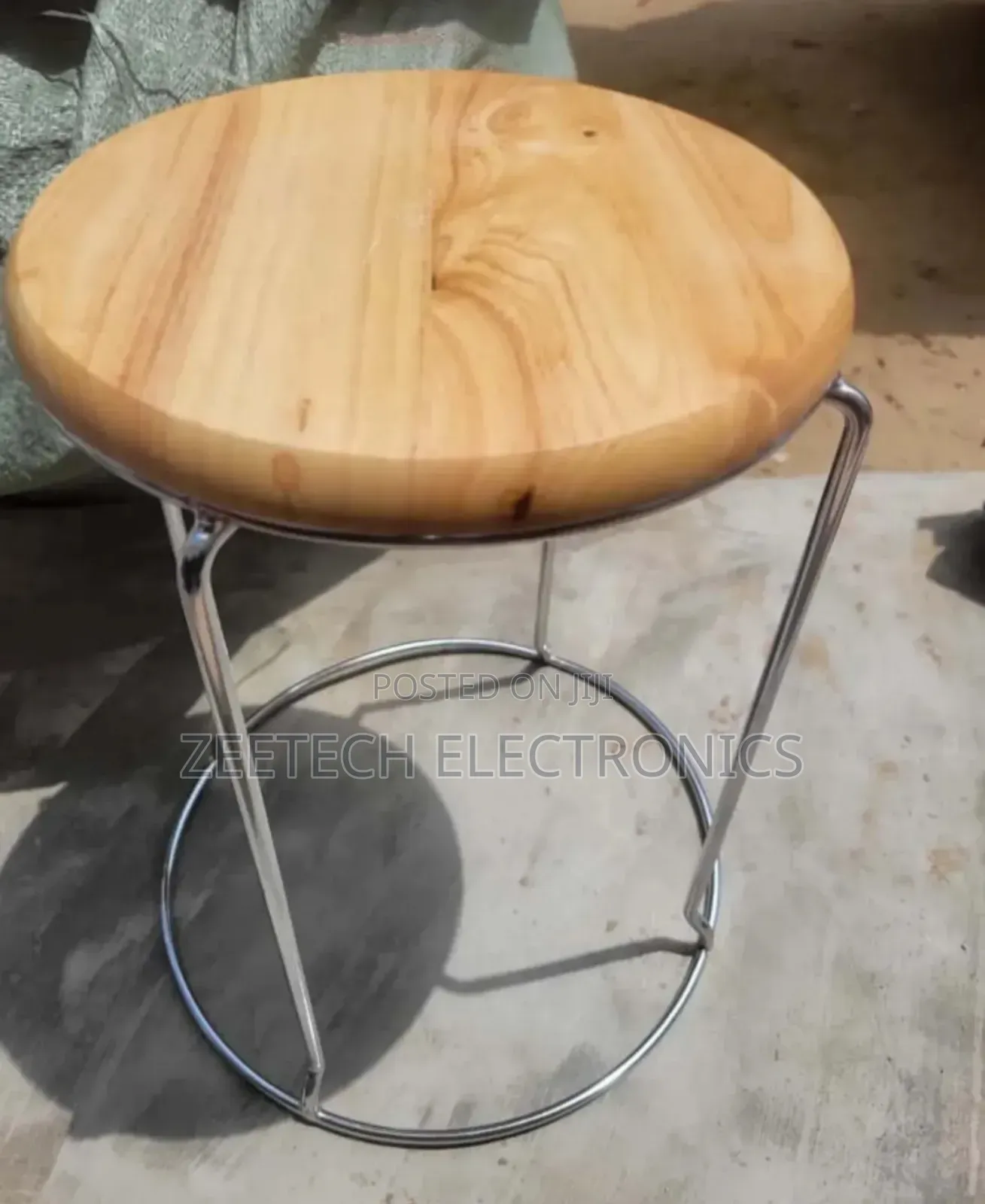 Ound Wooden Top Metal Frame Stool.