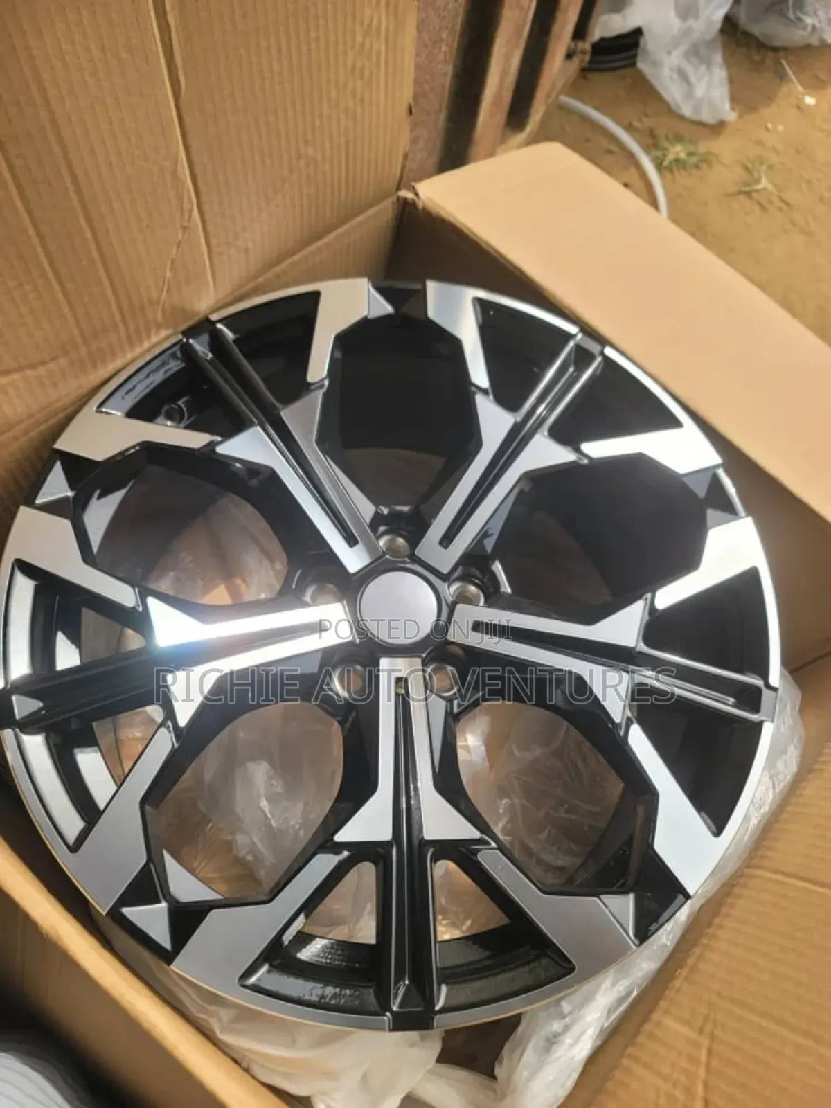 Brand New 19inch Rims Available In Different Design