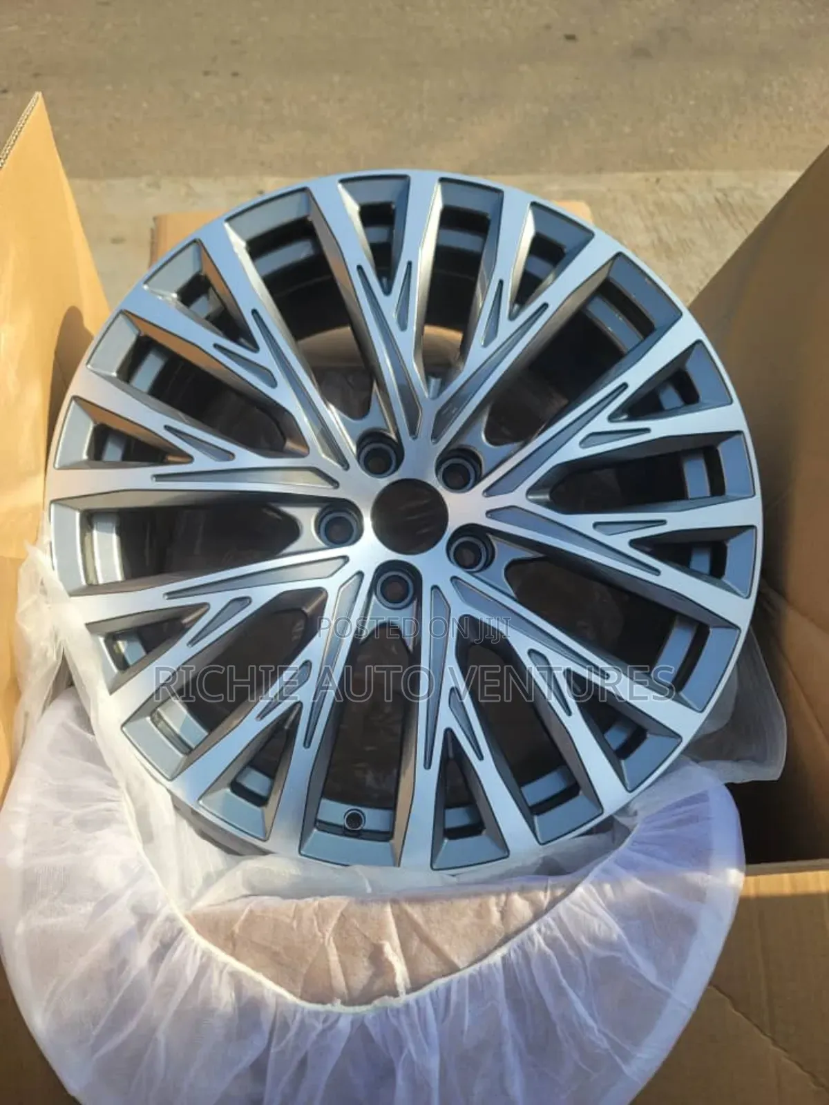 Brand New 19inch Rims Available In Different Design