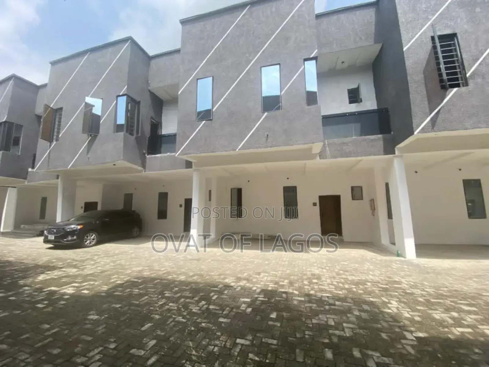 4bdrm Duplex in Ajah Lekki for sale