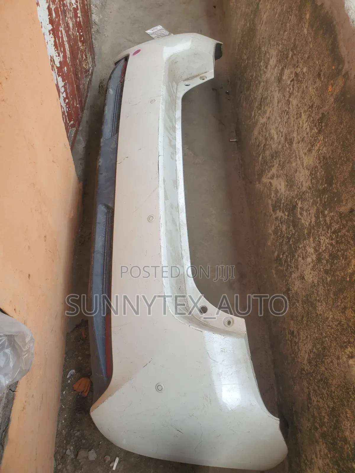 Complete Back Bumper Toyota Corolla Verso 2014-2015