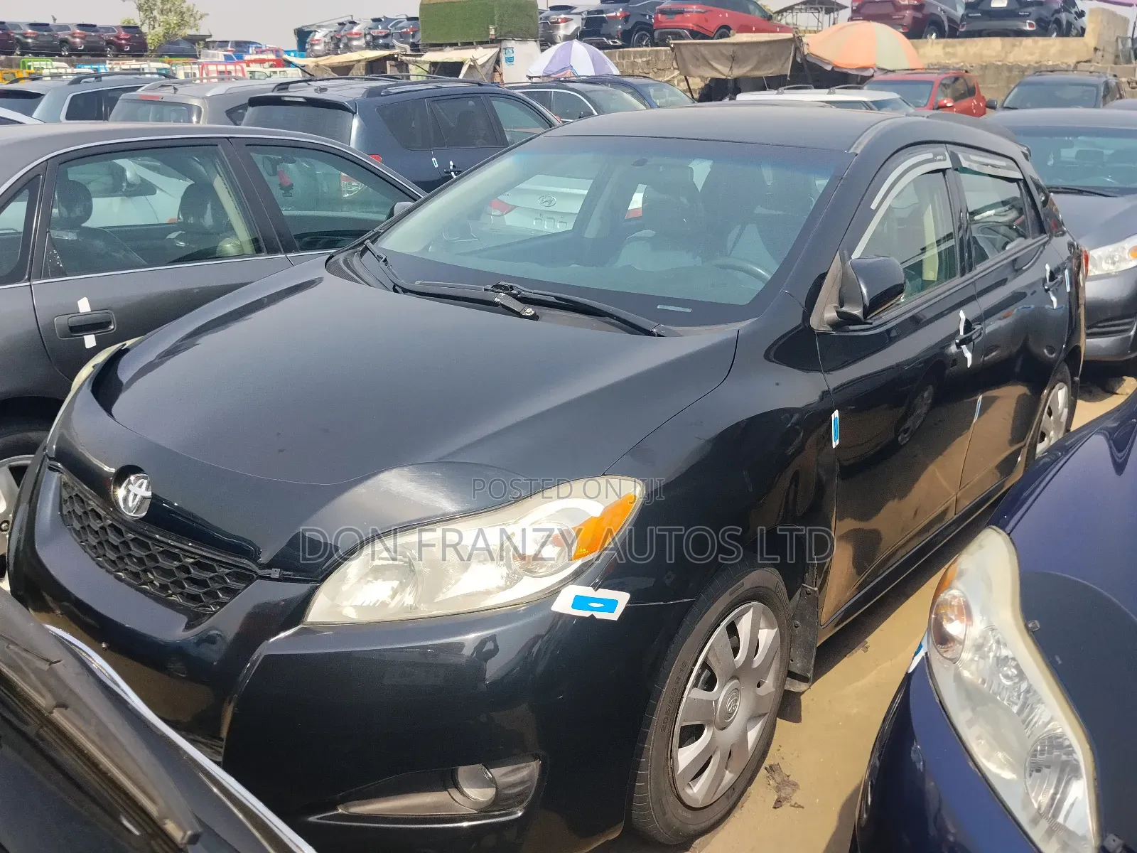 Toyota Matrix L Hatchback FWD (1.8L 4cyl 5M) 2012 Black