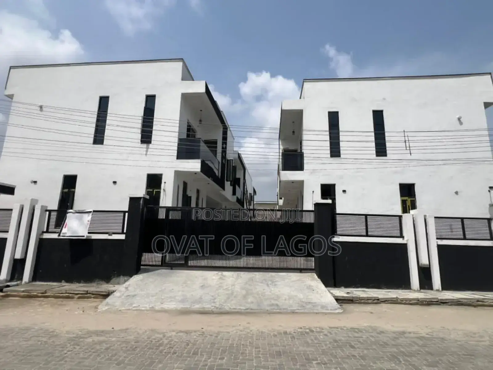 4bdrm Duplex in Ajah Lekki for sale