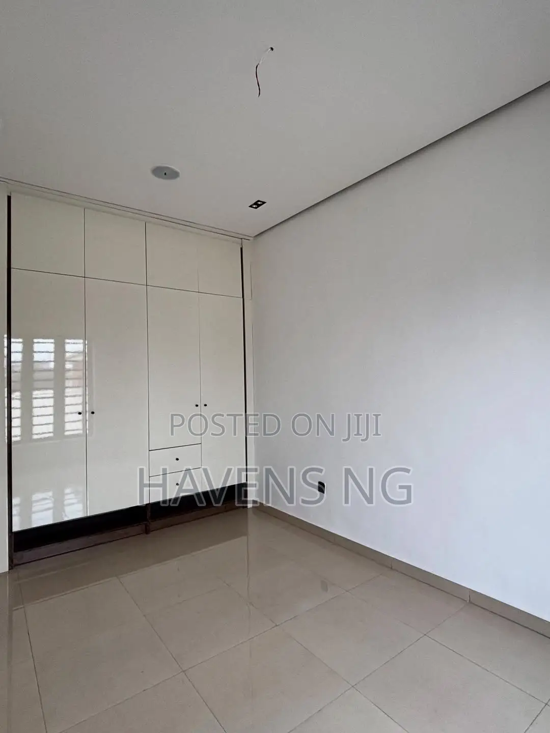 2bdrm Apartment in Lekki Phase 1 for sale