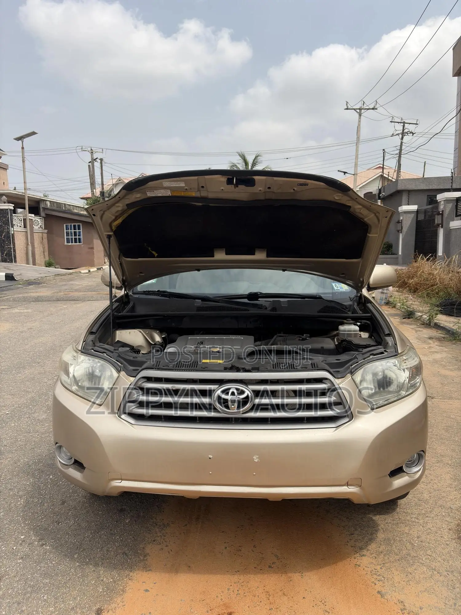 Toyota Highlander Limited 2010 Gold