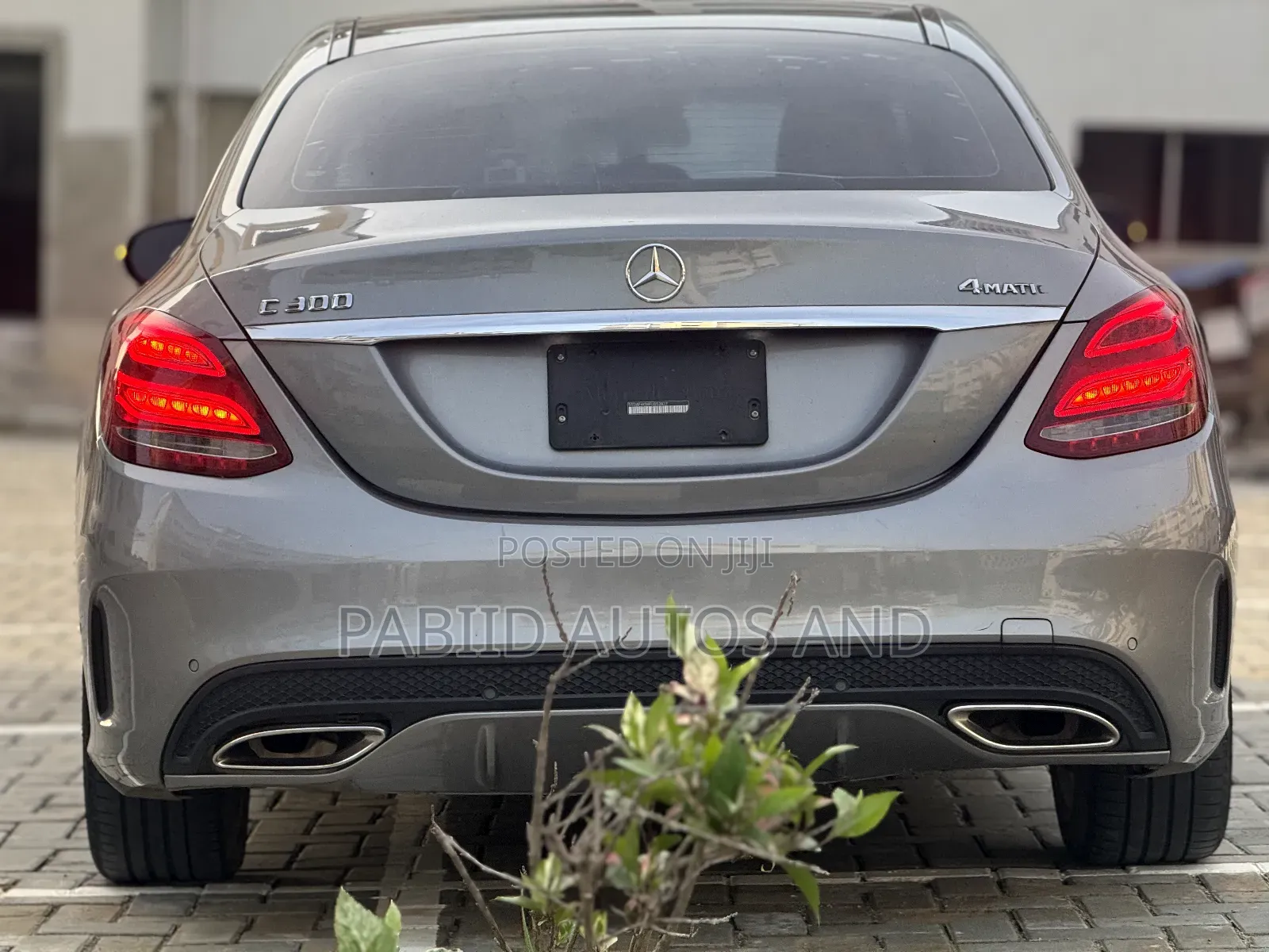 Mercedes-Benz C300 Sport 4Matic Sedan AWD (2.0L 4cyll 7A) 2016 Gray