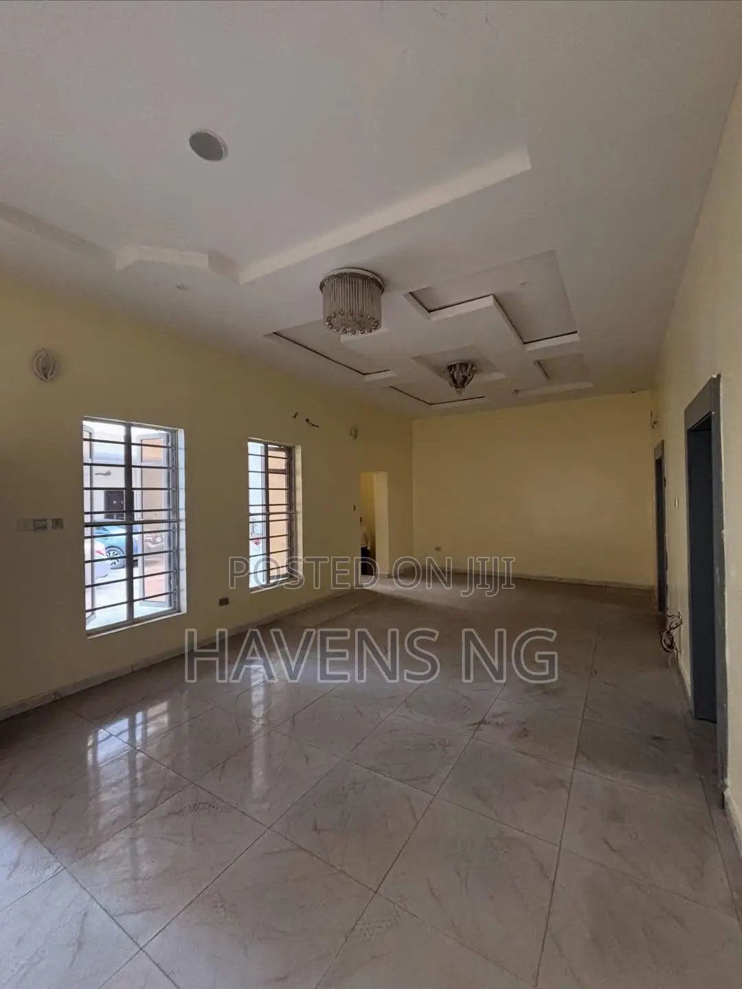 4bdrm Duplex in Ikota for sale
