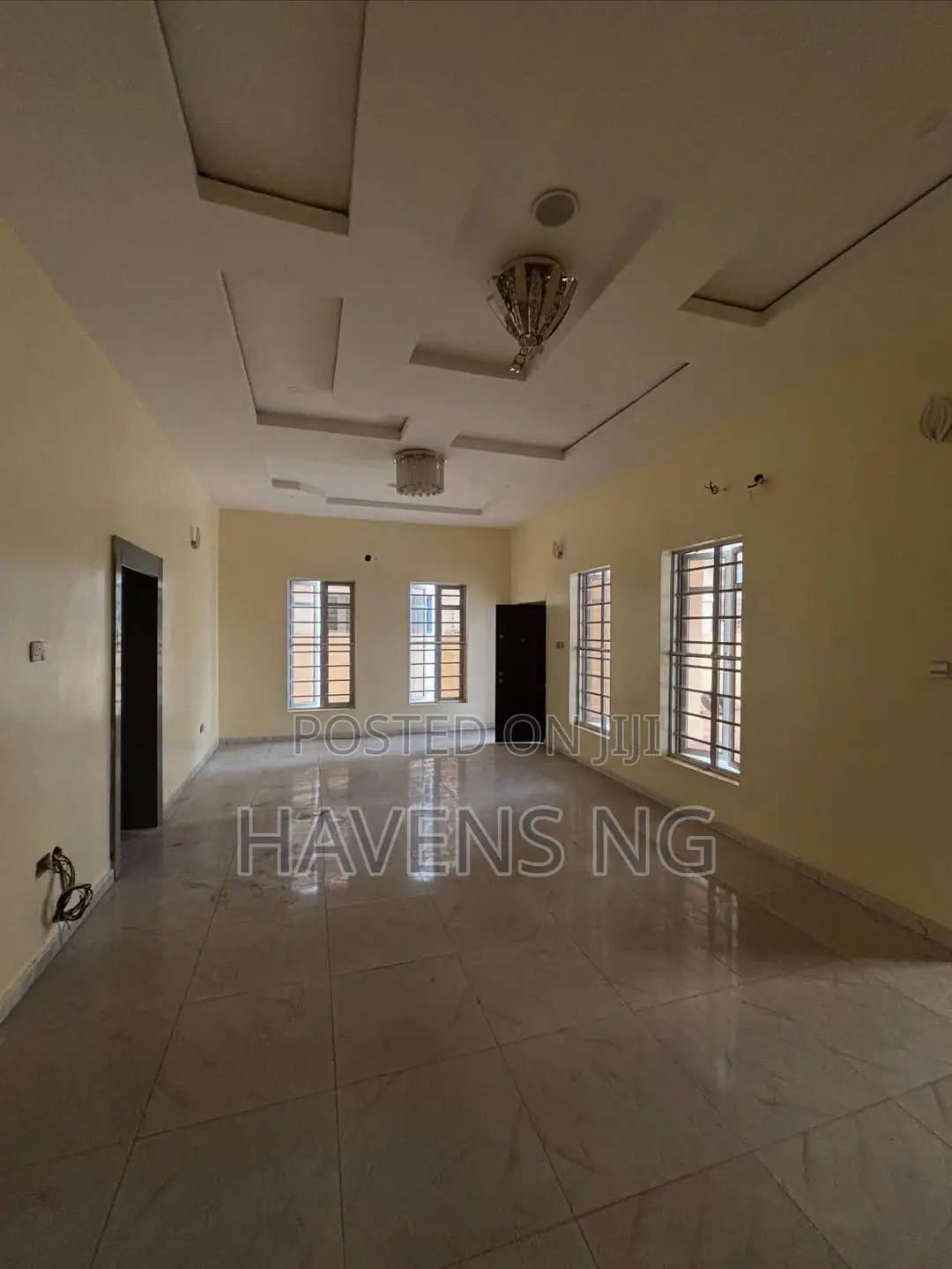 4bdrm Duplex in Ikota for sale