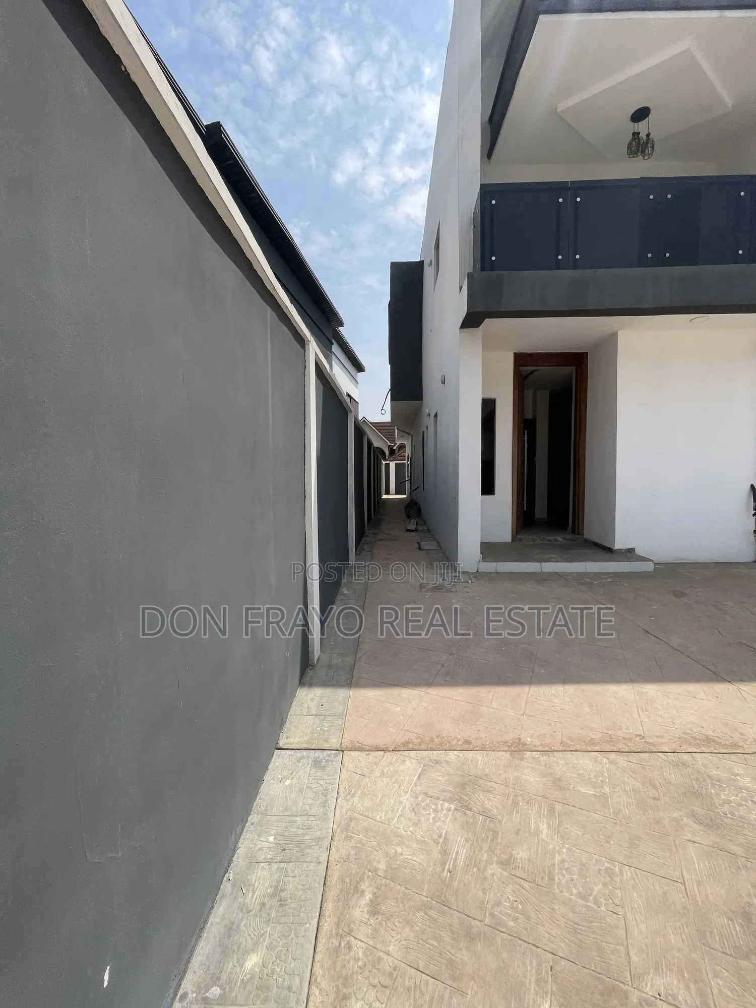 4bdrm Duplex in Main Ikolaba Gra, Bodija for sale