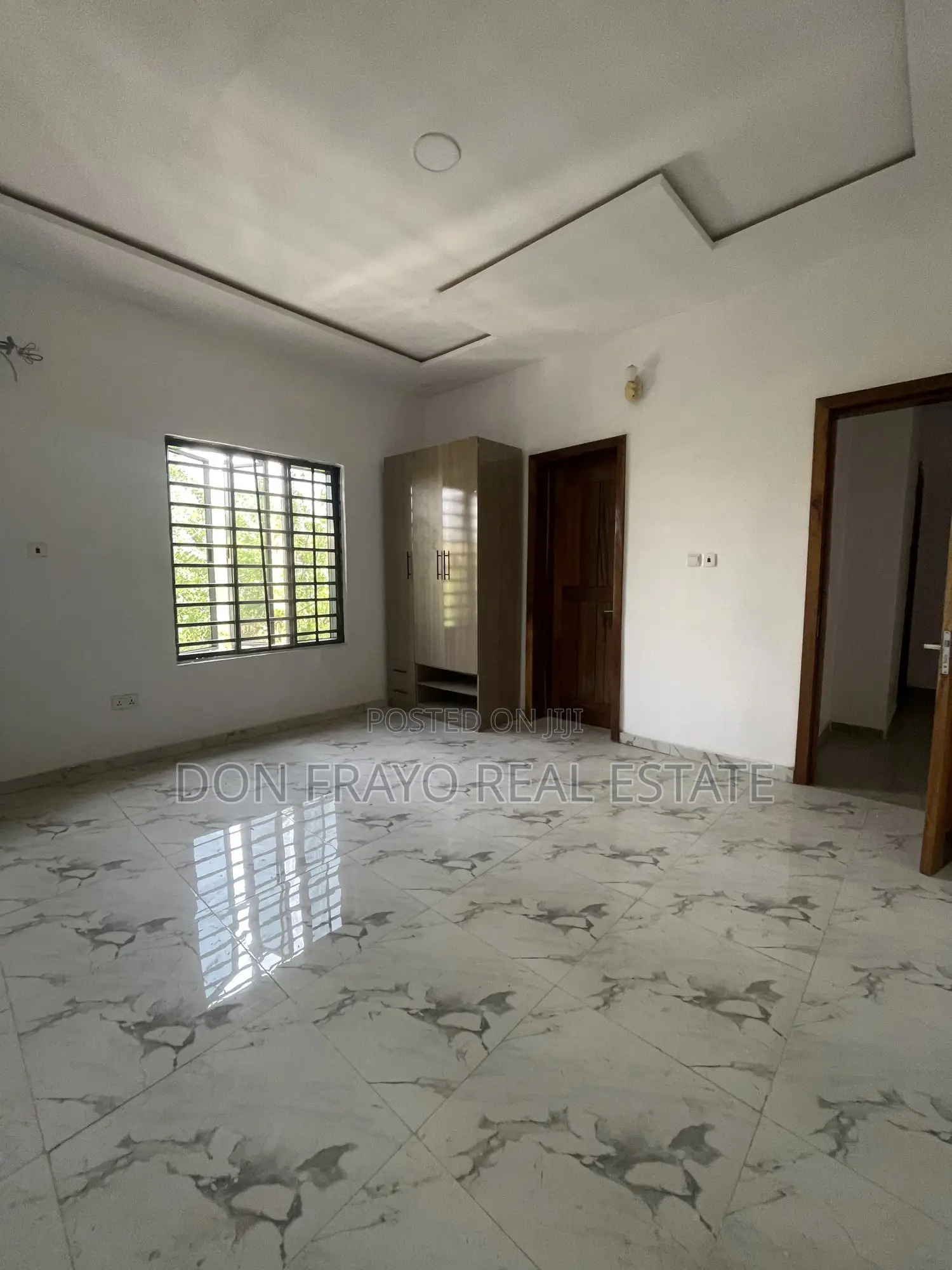 4bdrm Duplex in Main Ikolaba Gra, Bodija for sale