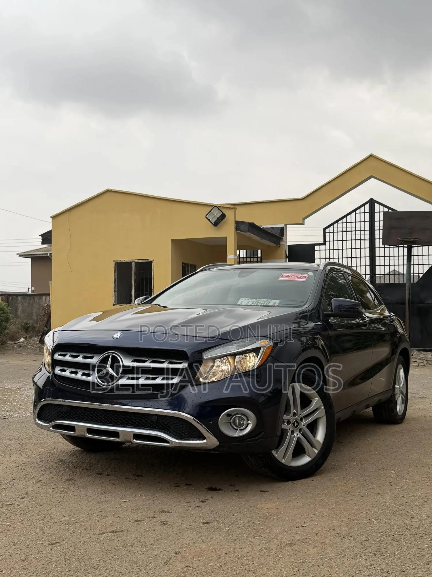 Mercedes-Benz GLA 250 2018 Blue
