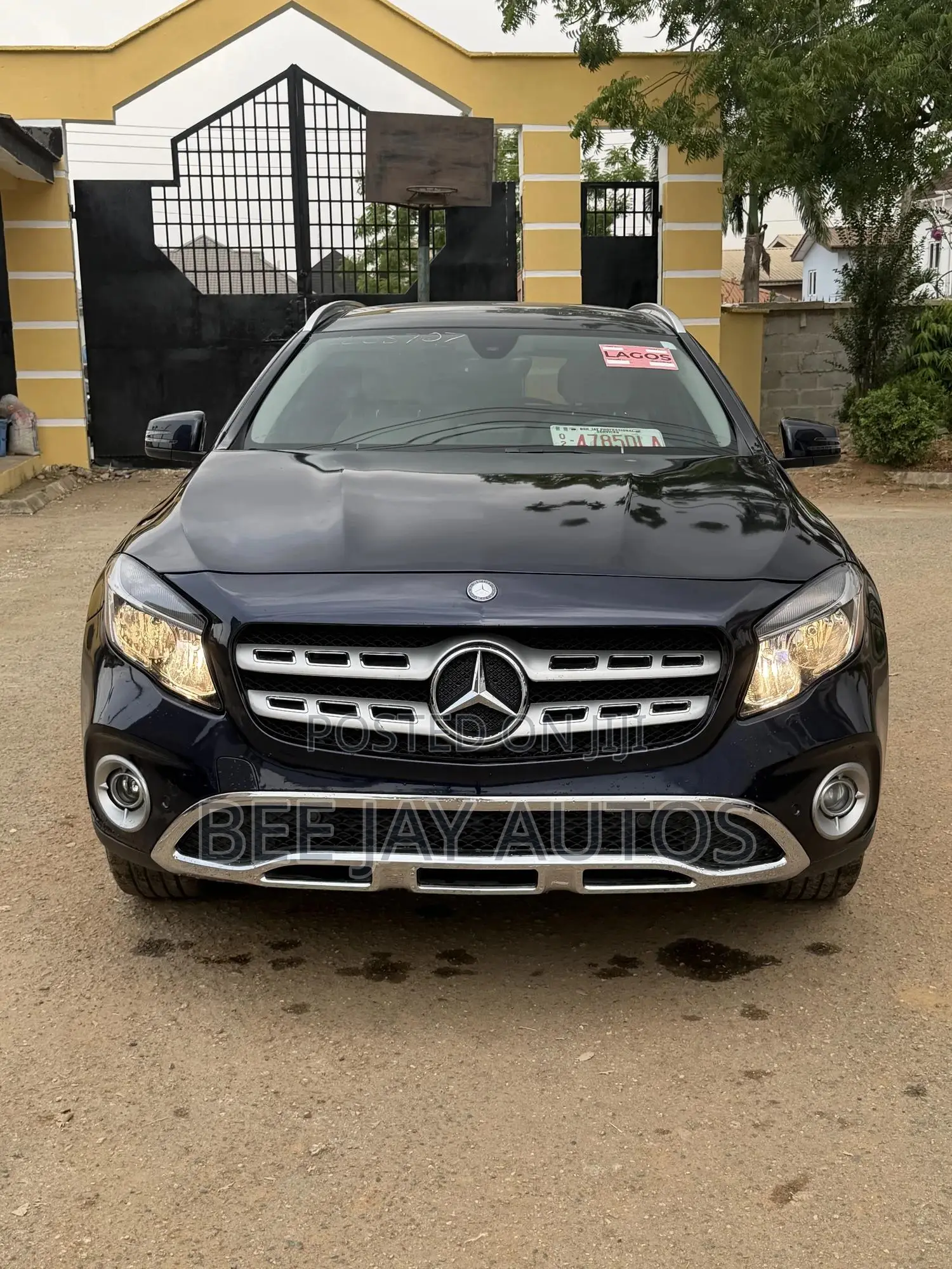 Mercedes-Benz GLA 250 2018 Blue