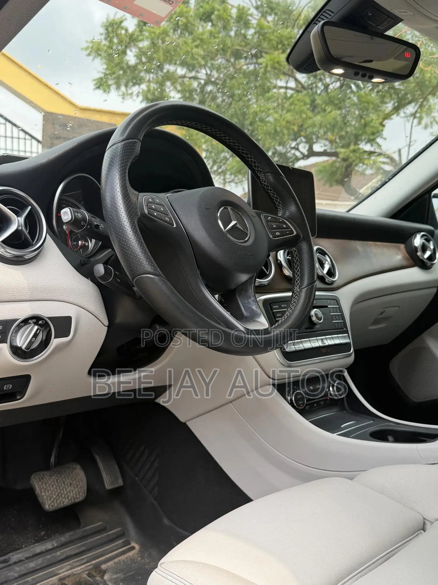 Mercedes-Benz GLA 250 2018 Blue