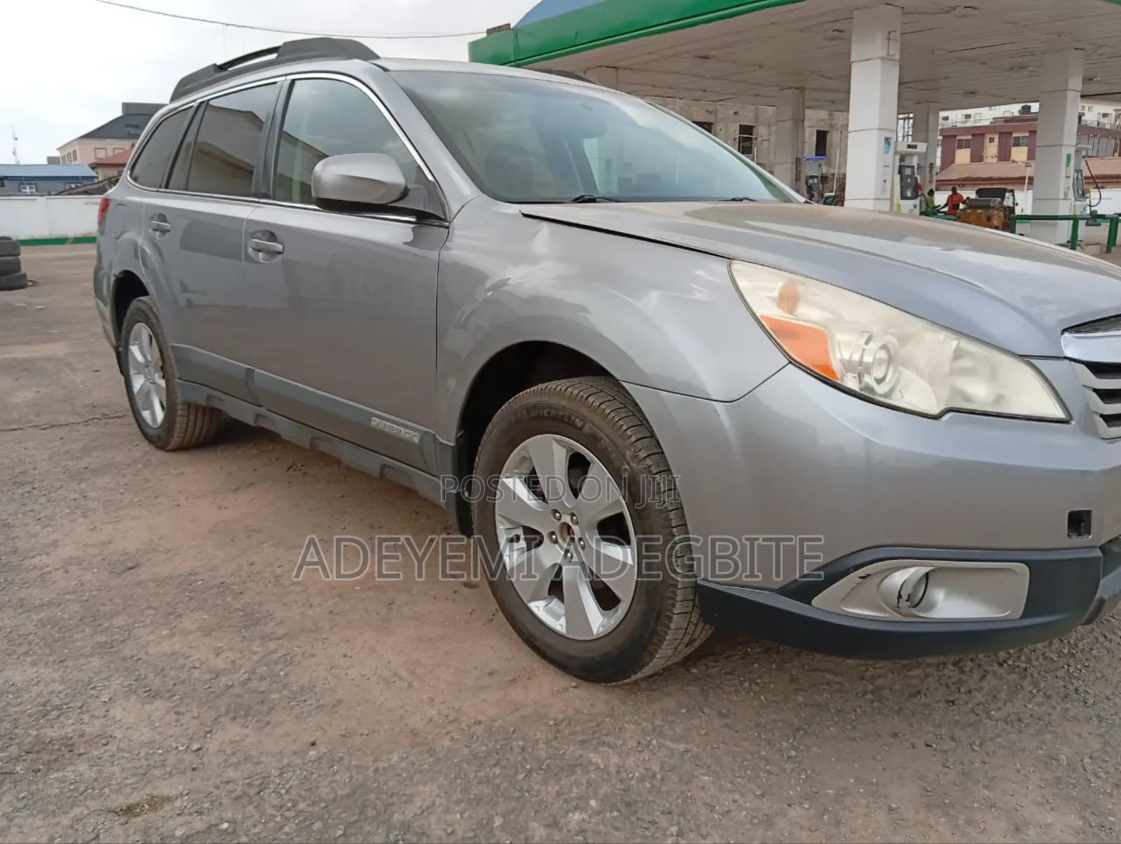 Subaru Outback 2010 Gray