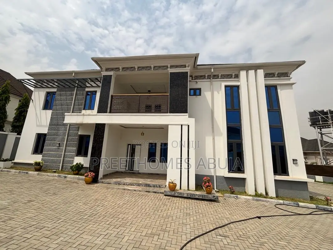 5bdrm Duplex in Asokoro for rent