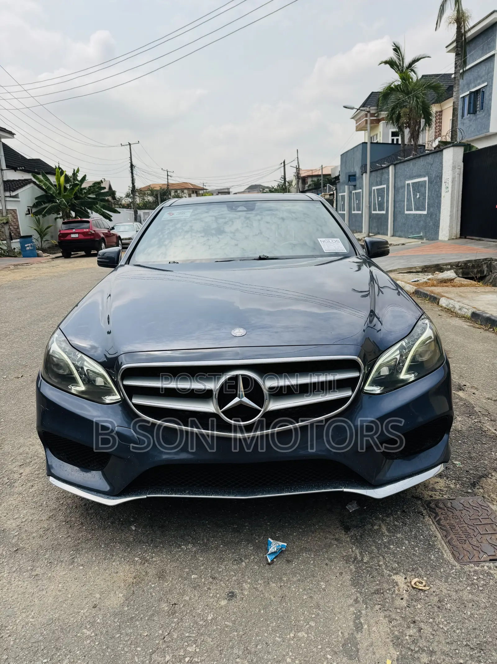 Mercedes-Benz E350 Base 4Matic Sedan AWD (3.5L 6cyl 7A) 2014
