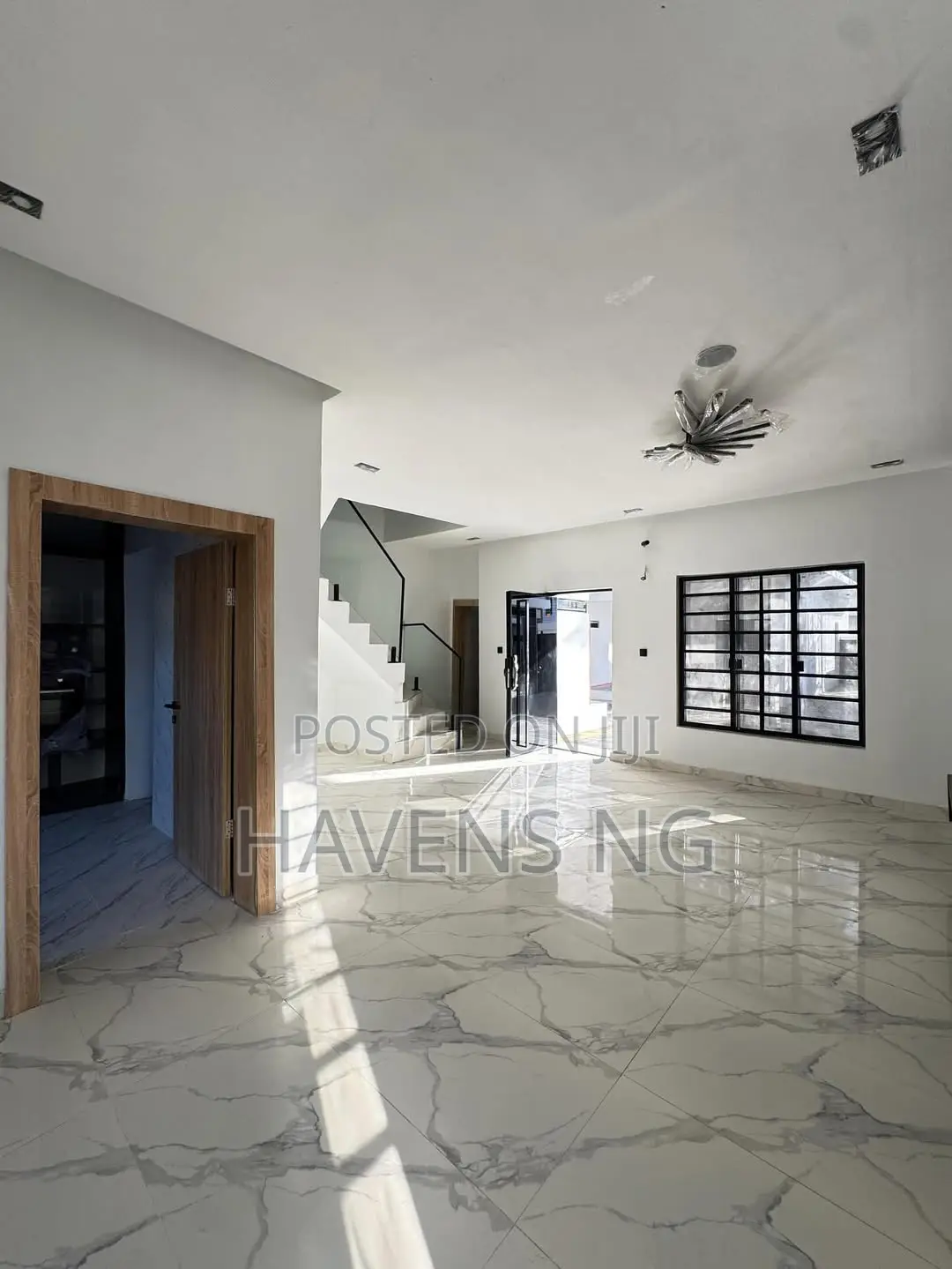 4bdrm Duplex in Lekki Phase 1 for sale