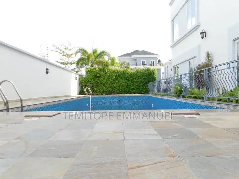 Furnished 3bdrm Apartment in Banana Island, Ikoyi for rent