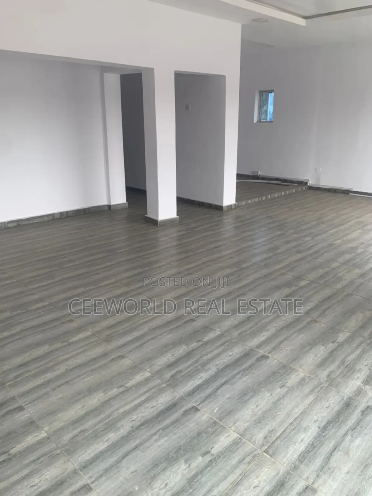 6 Rooms Office Space to Lease Along Ring Road Ibadan