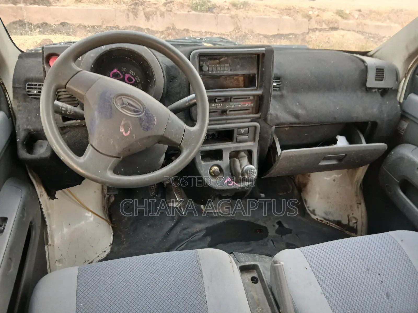 Daihatsu Hijet 2010 White