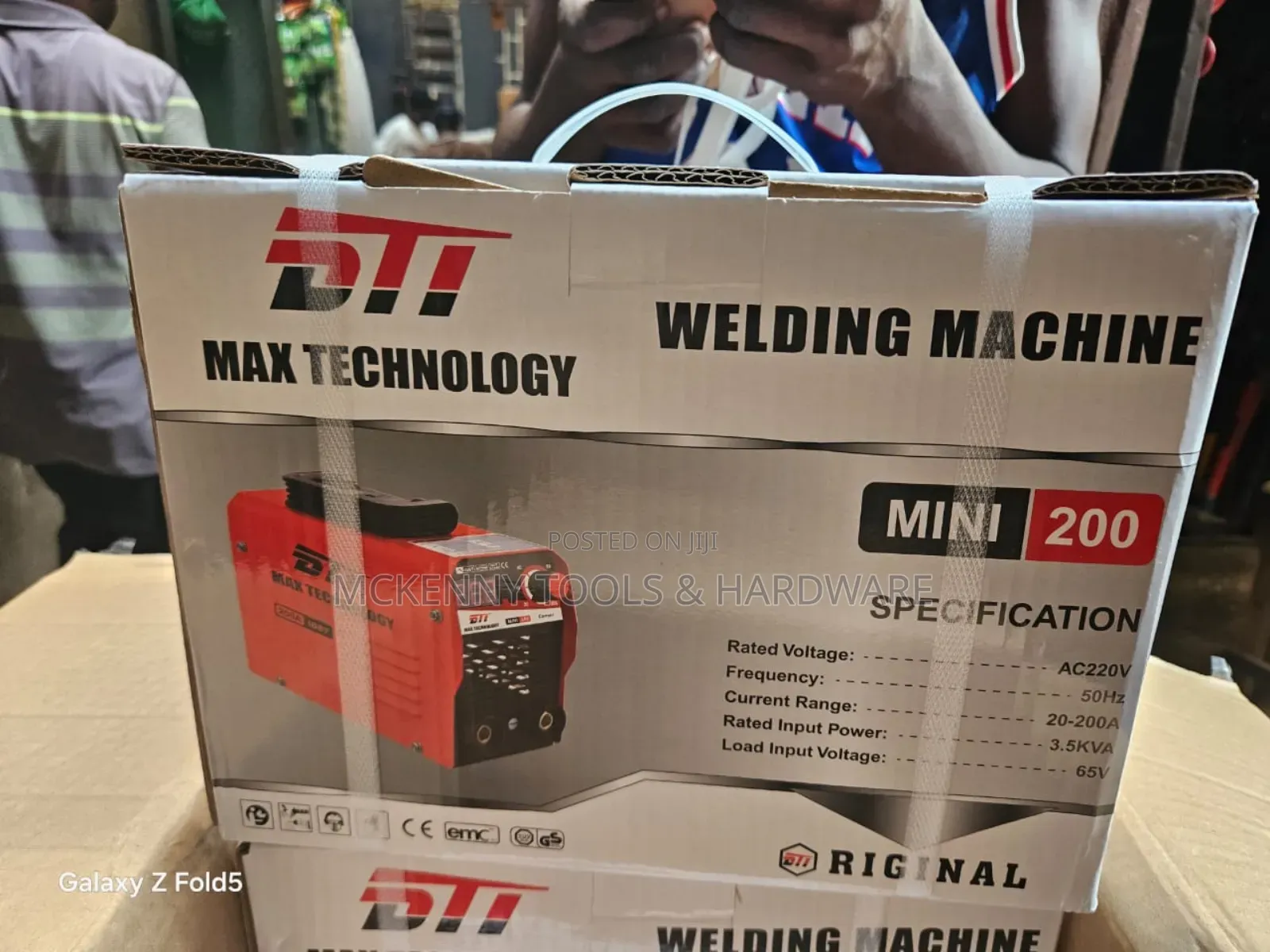 Max Technology Mini 200 Welding Machine.