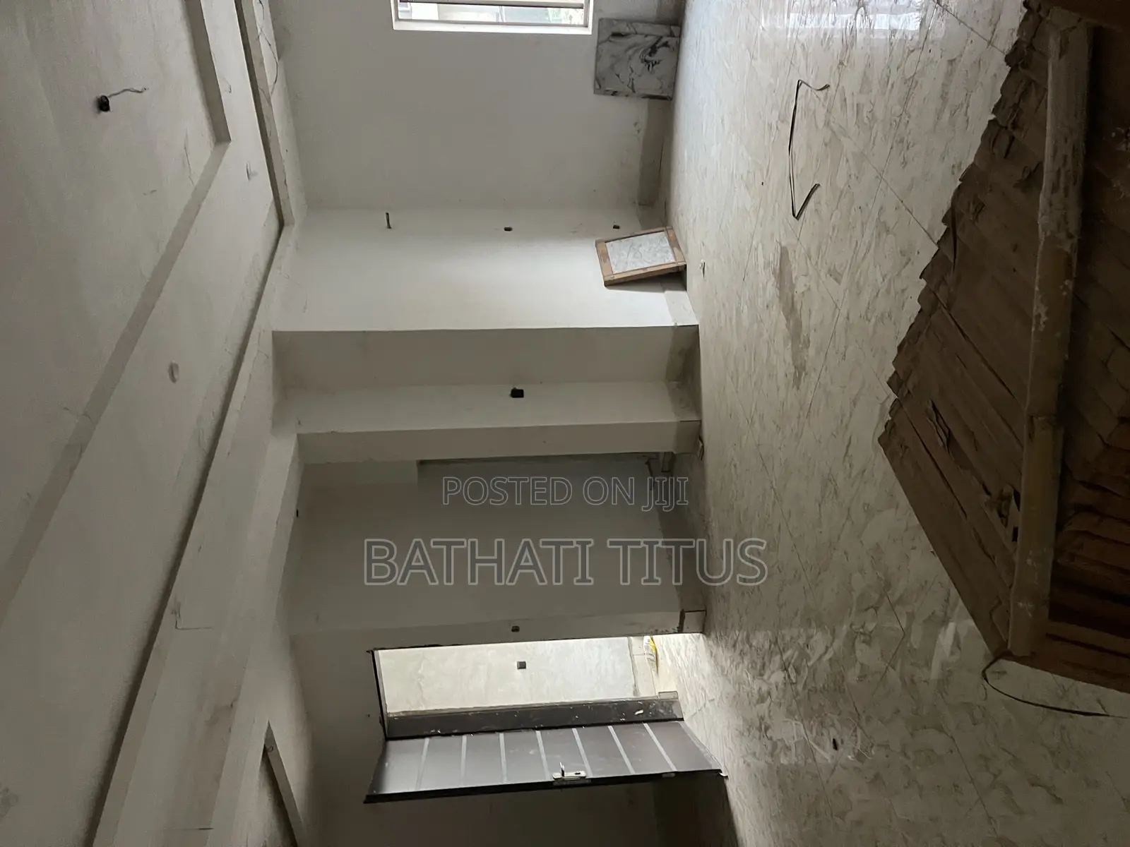 3bdrm Block of Flats in Mbora for sale