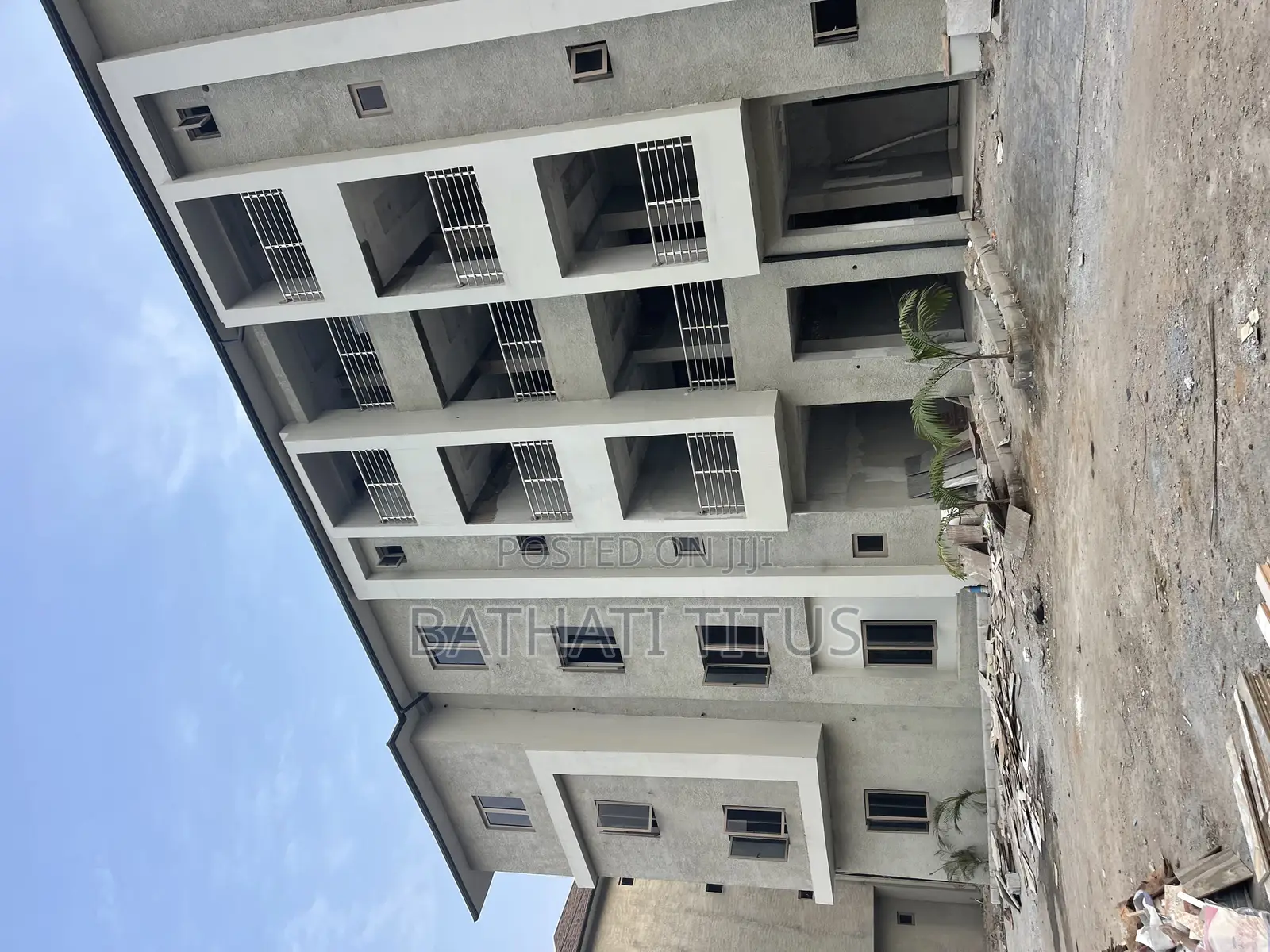 3bdrm Block of Flats in Mbora for sale