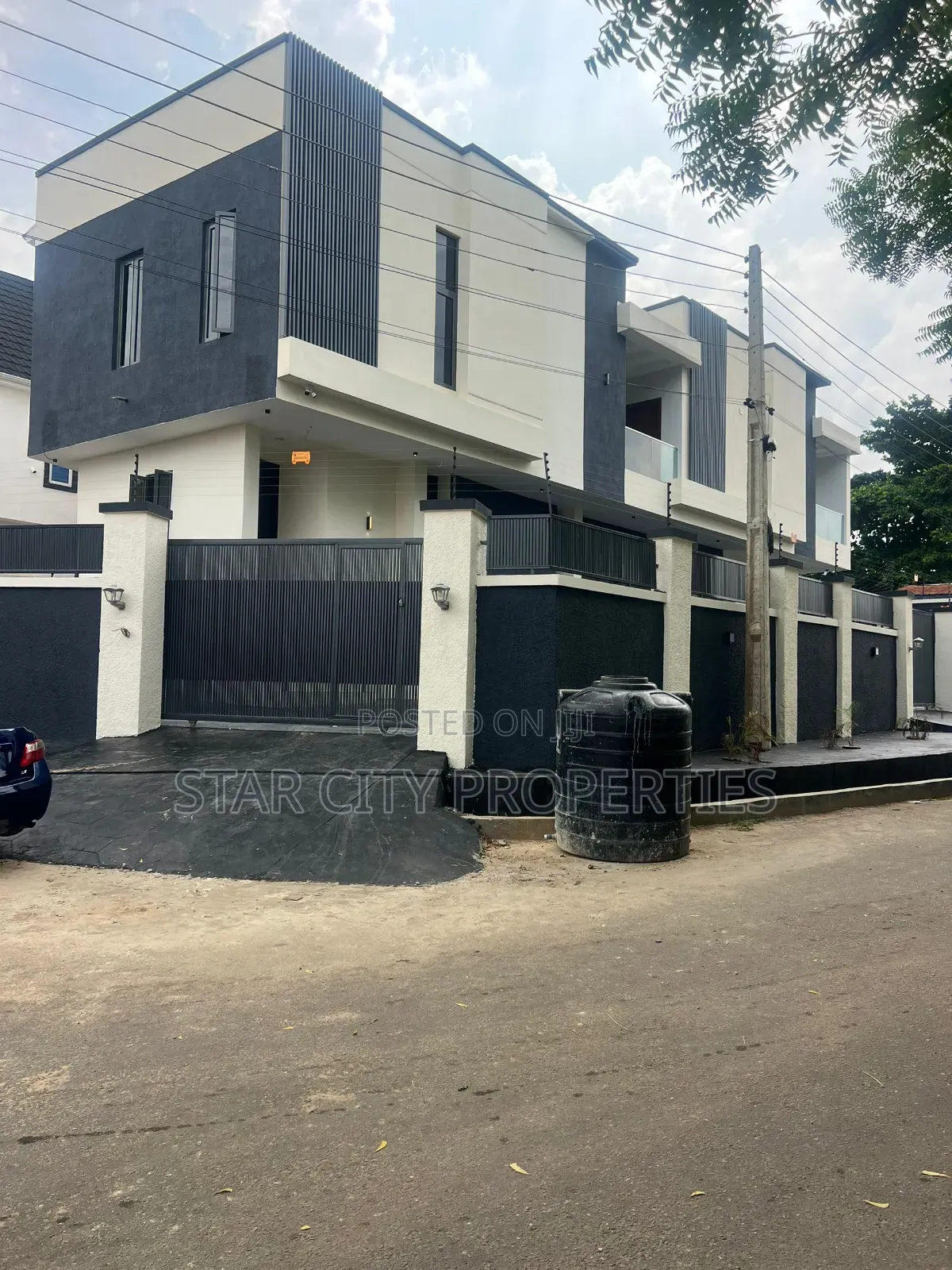 4bdrm Duplex in Magodo Phase 1 Lagos for sale