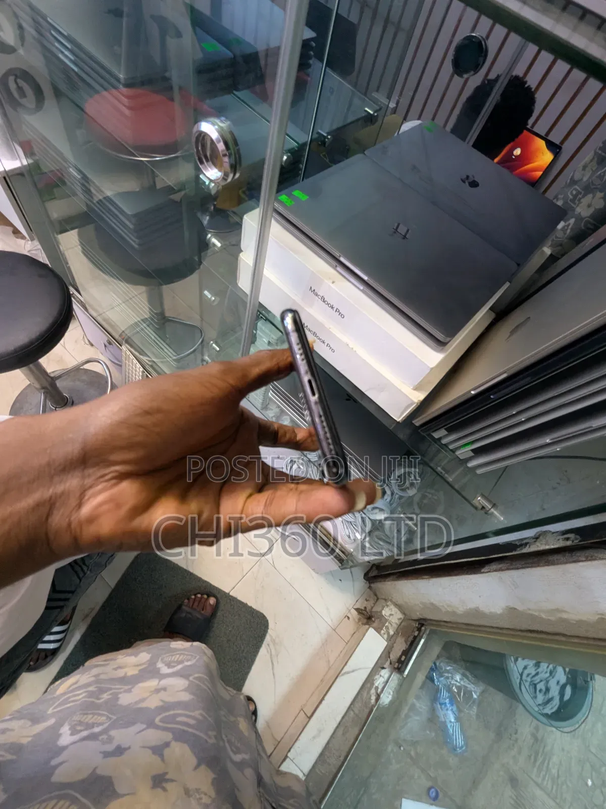 Apple iPhone XS Max 64 GB Black