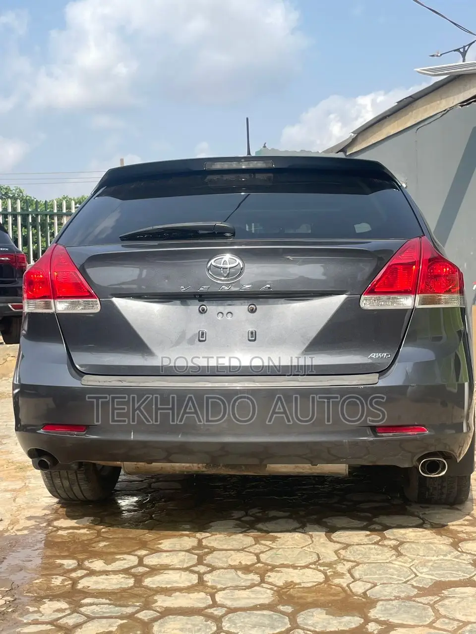 Toyota Venza AWD 2010 Gray