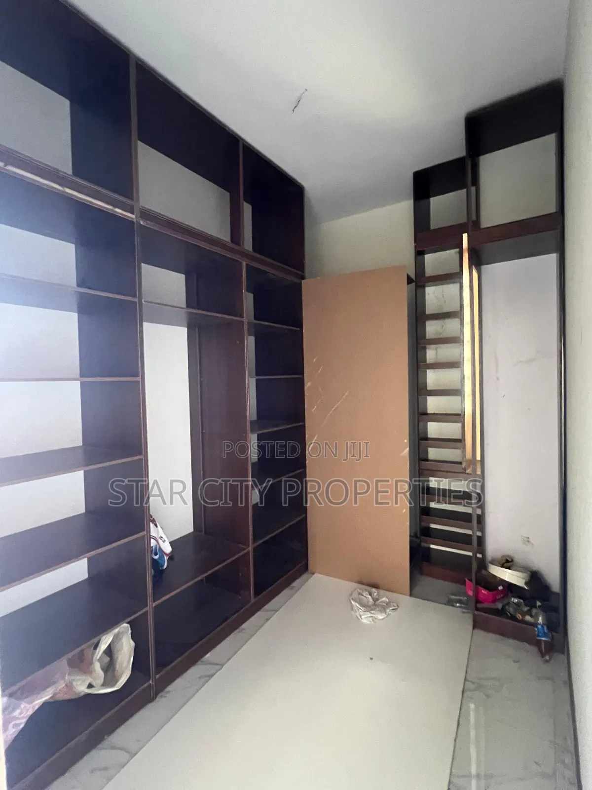 5bdrm Duplex in Omole Phase 1 for sale
