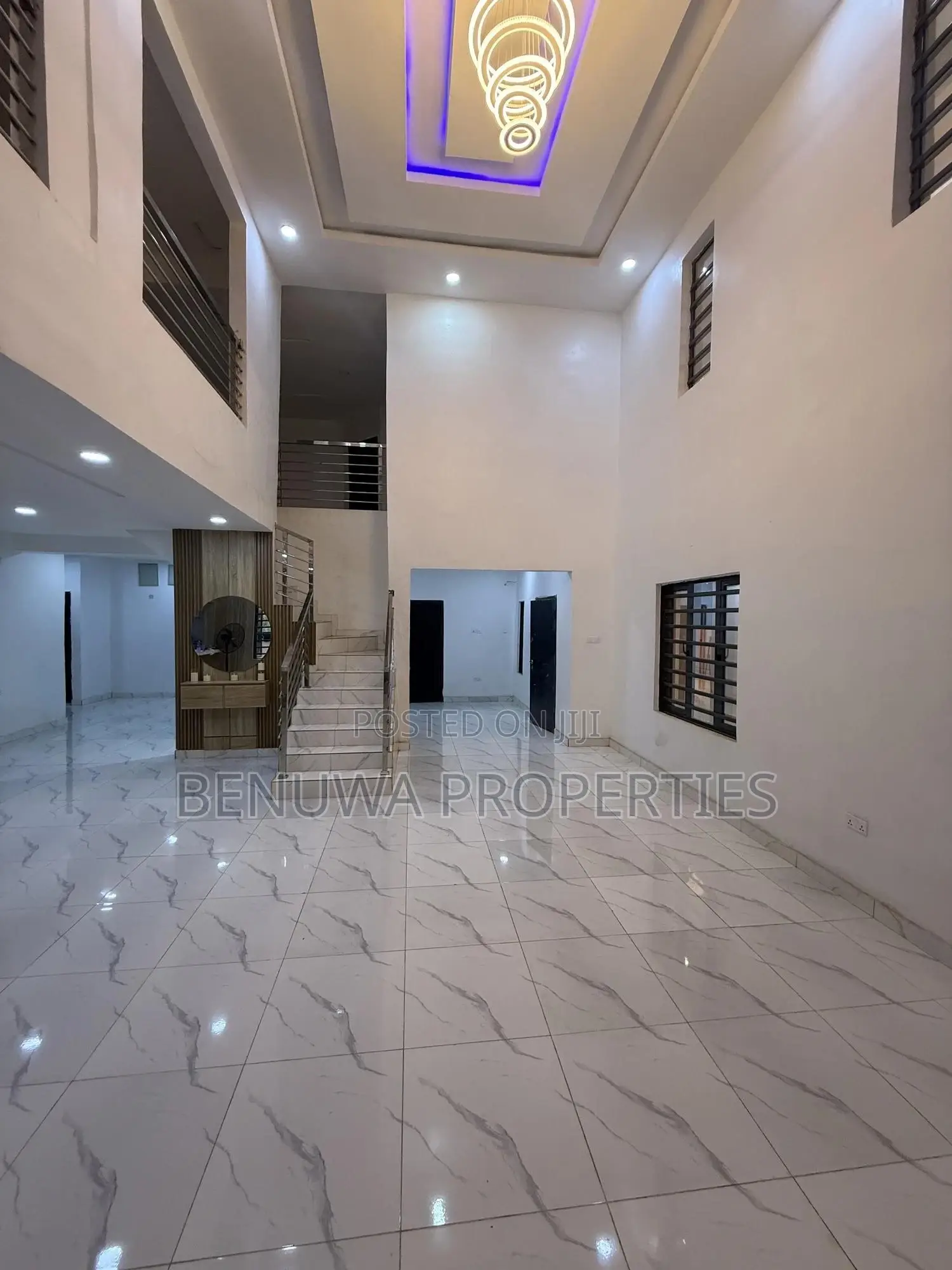 5bdrm Duplex in Benin City for sale