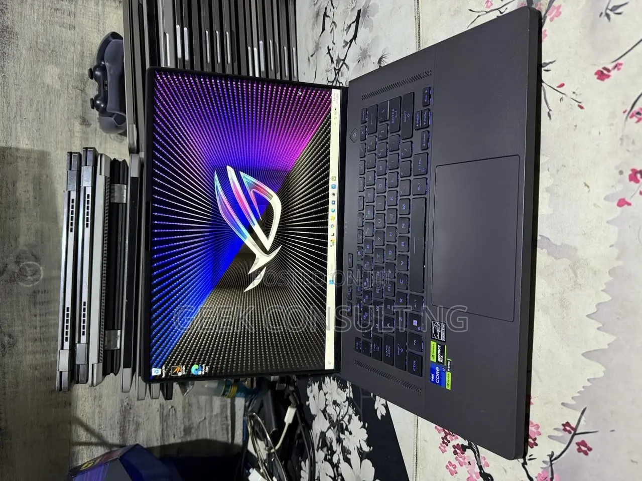 Laptop Asus ROG Zephyrus G16 16GB Intel Core i7 SSD 512GB