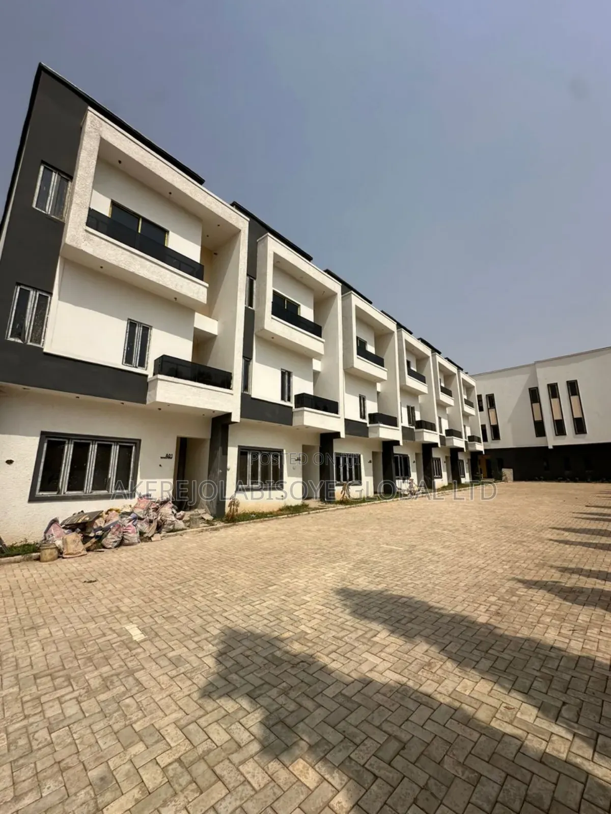 3bdrm Apartment in Jahi Gilmore, Abuja for sale