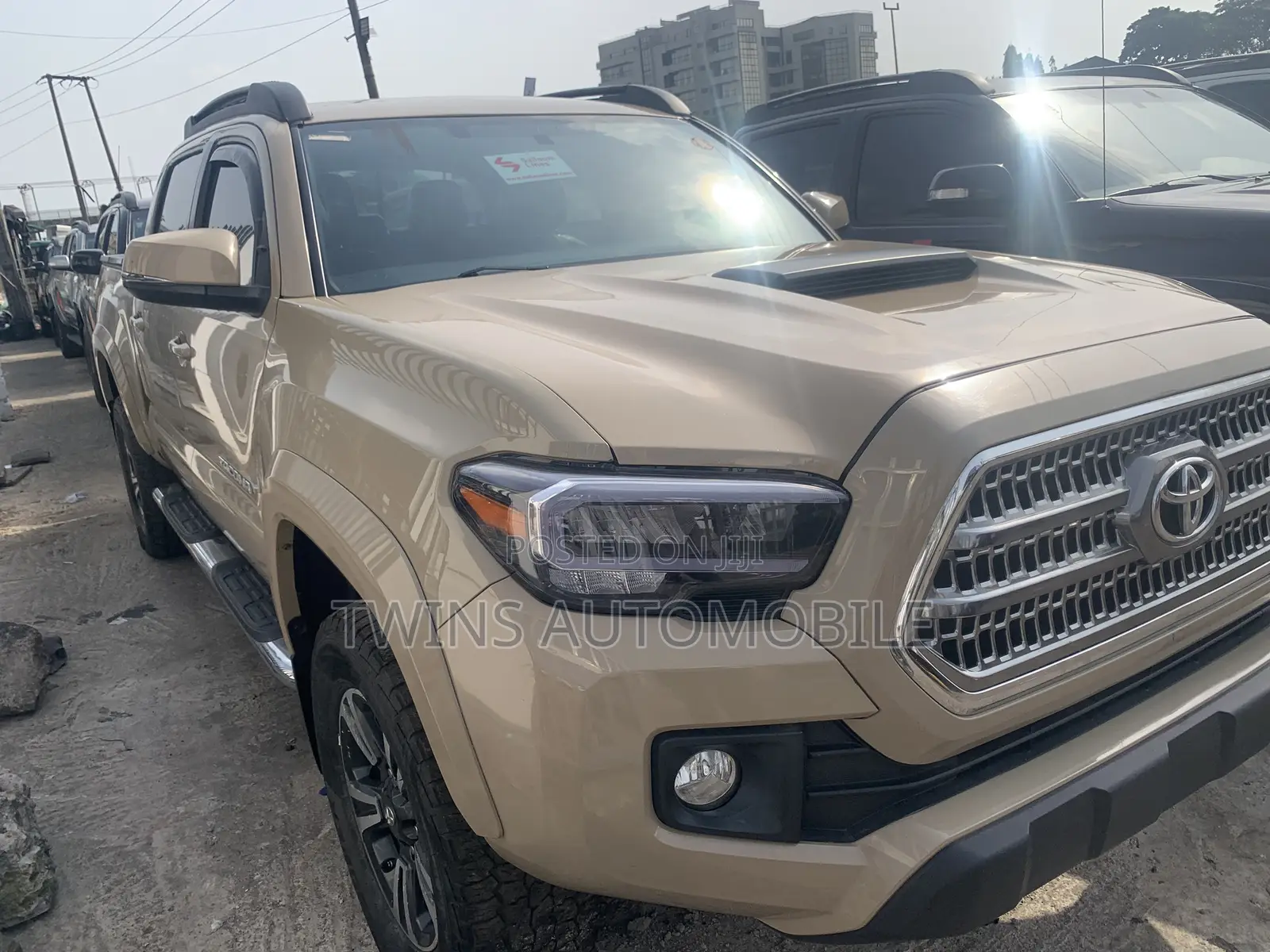 Toyota Tacoma TRD Sport 2018 Gold