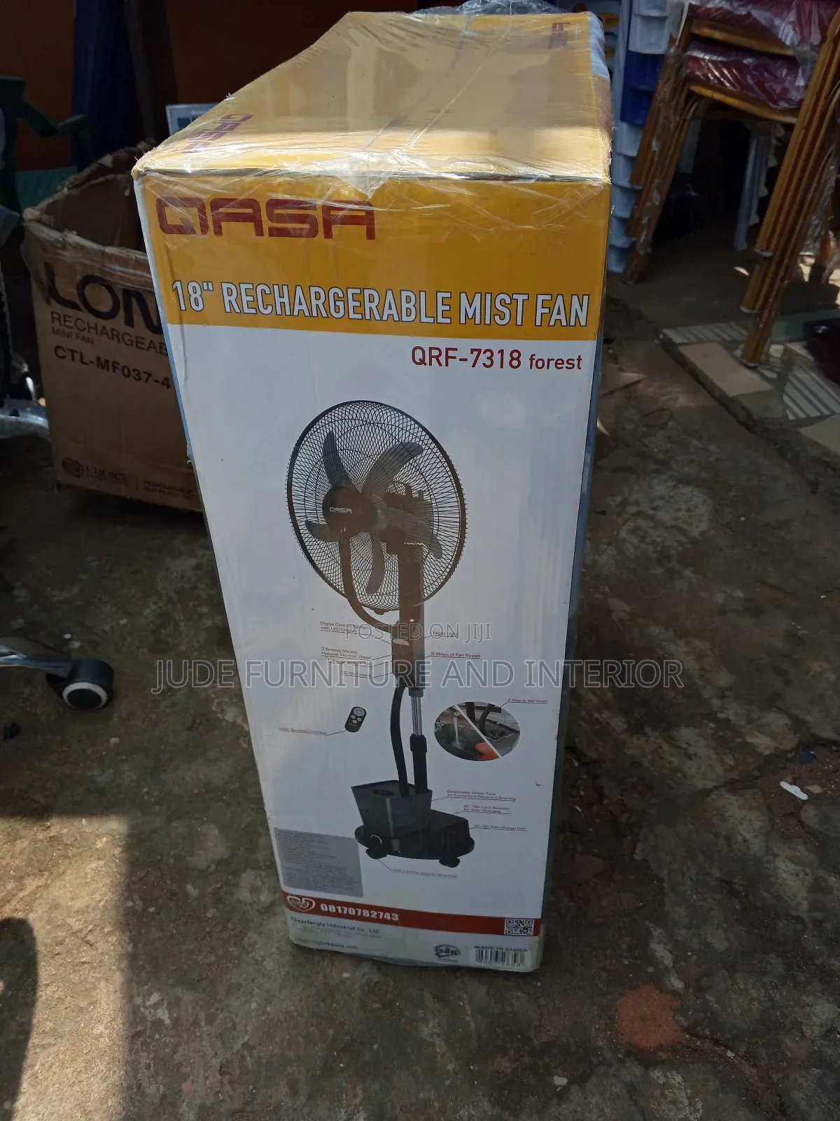 Qasa18" Mist/Water Rechargeable Fan