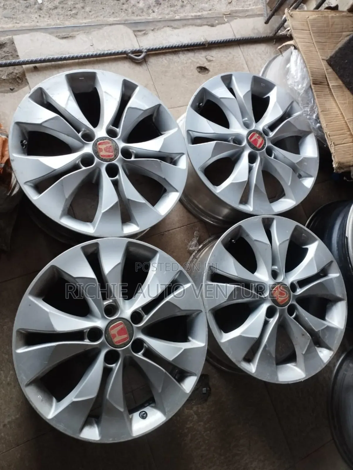 17inch Honda Cr-v 2013 Model Rim.
