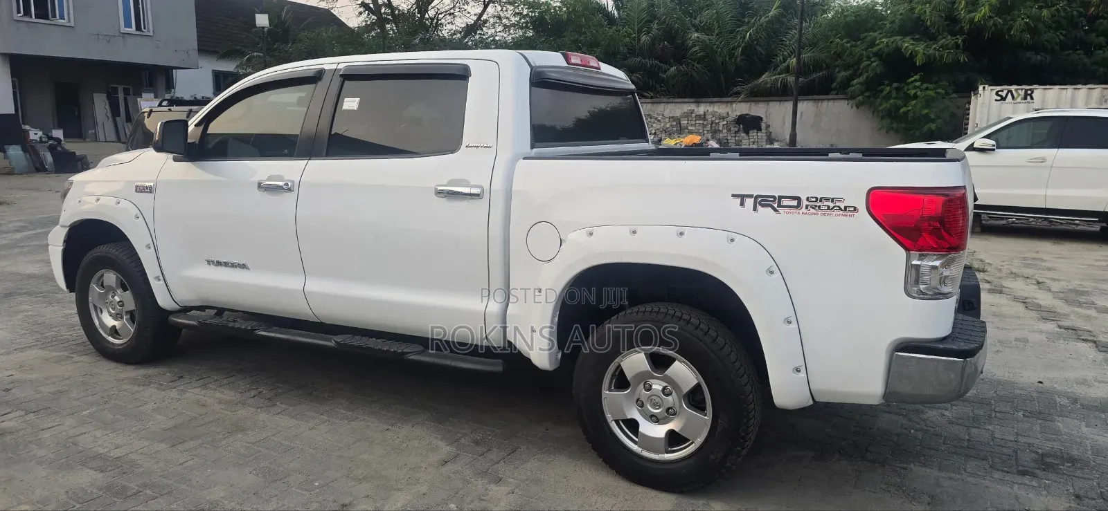 Toyota Tundra CrewMax 4x4 Limited 5.7L V8 2013 White