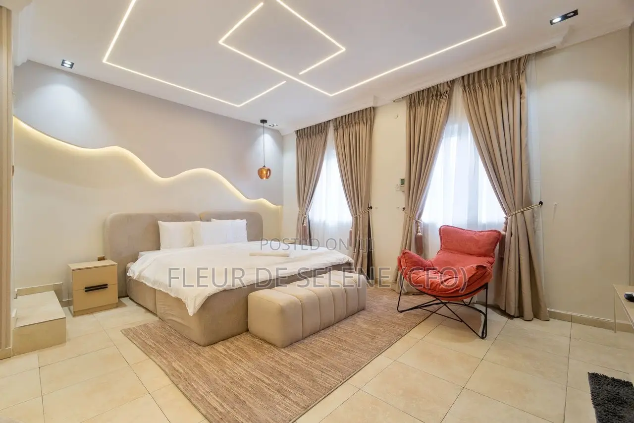Service Apartment