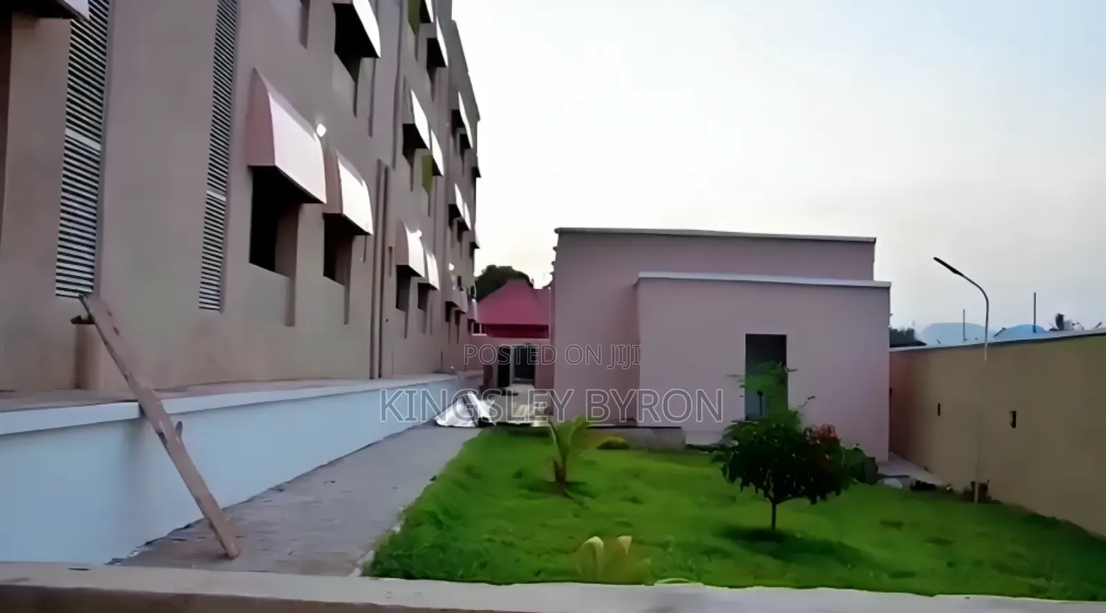 Clean Hot Distressed Hotel for Sale