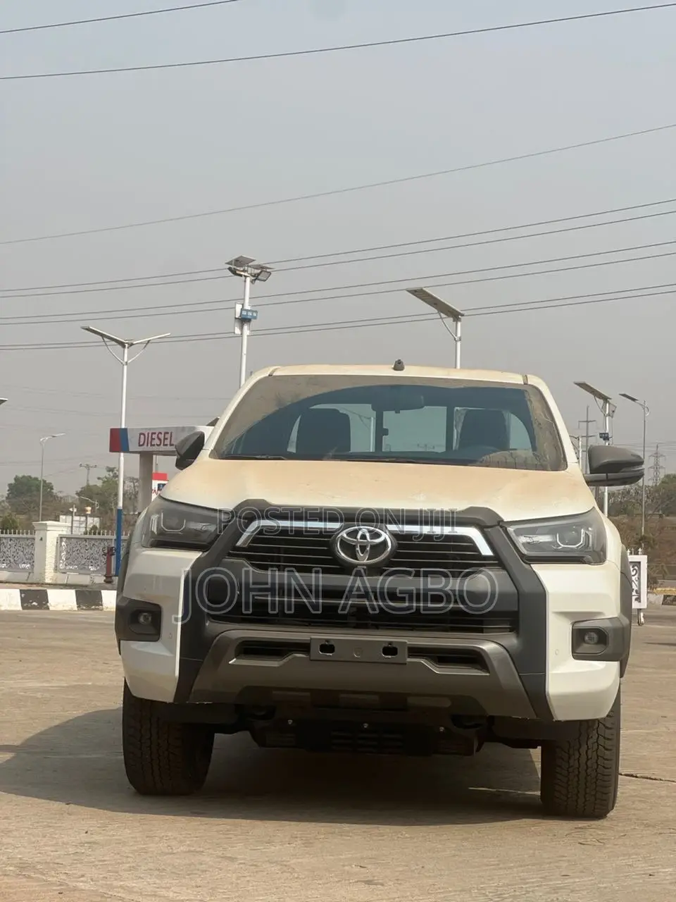 New Toyota Hilux 2025 White