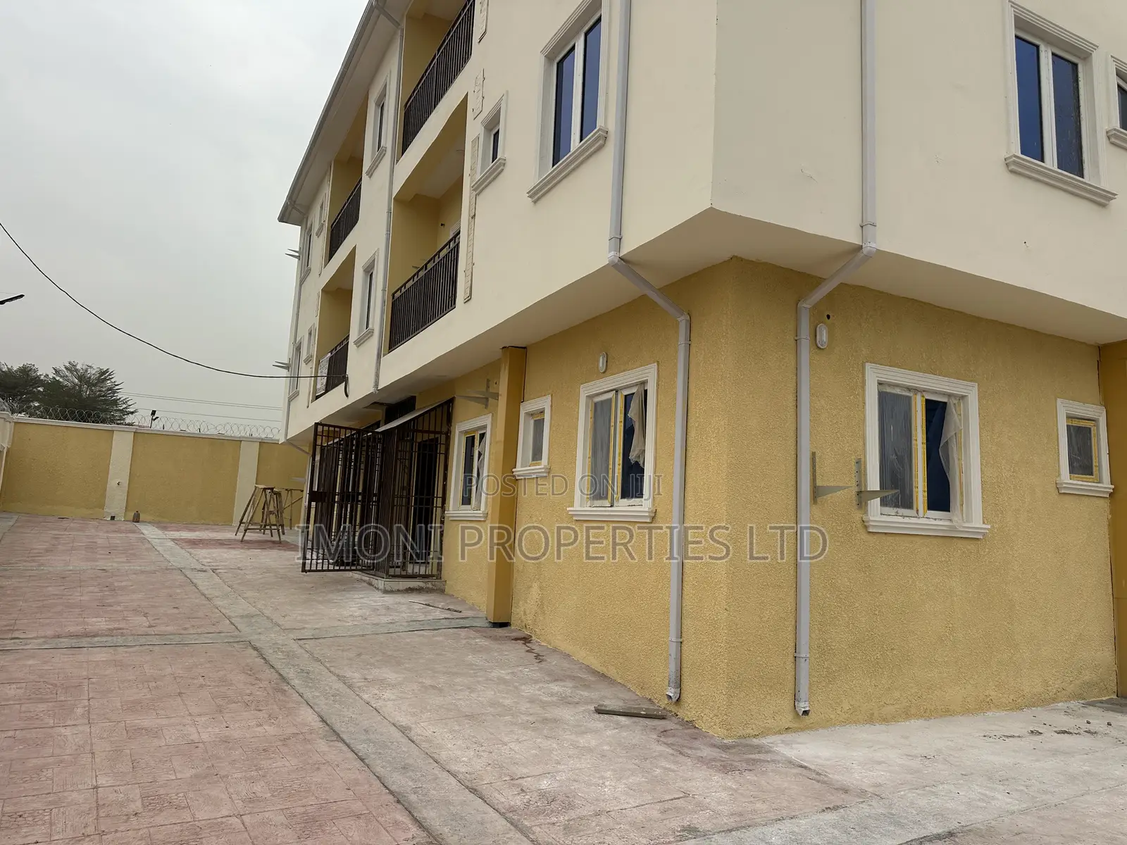 2bdrm Block of Flats in Fo1, Kubwa for rent