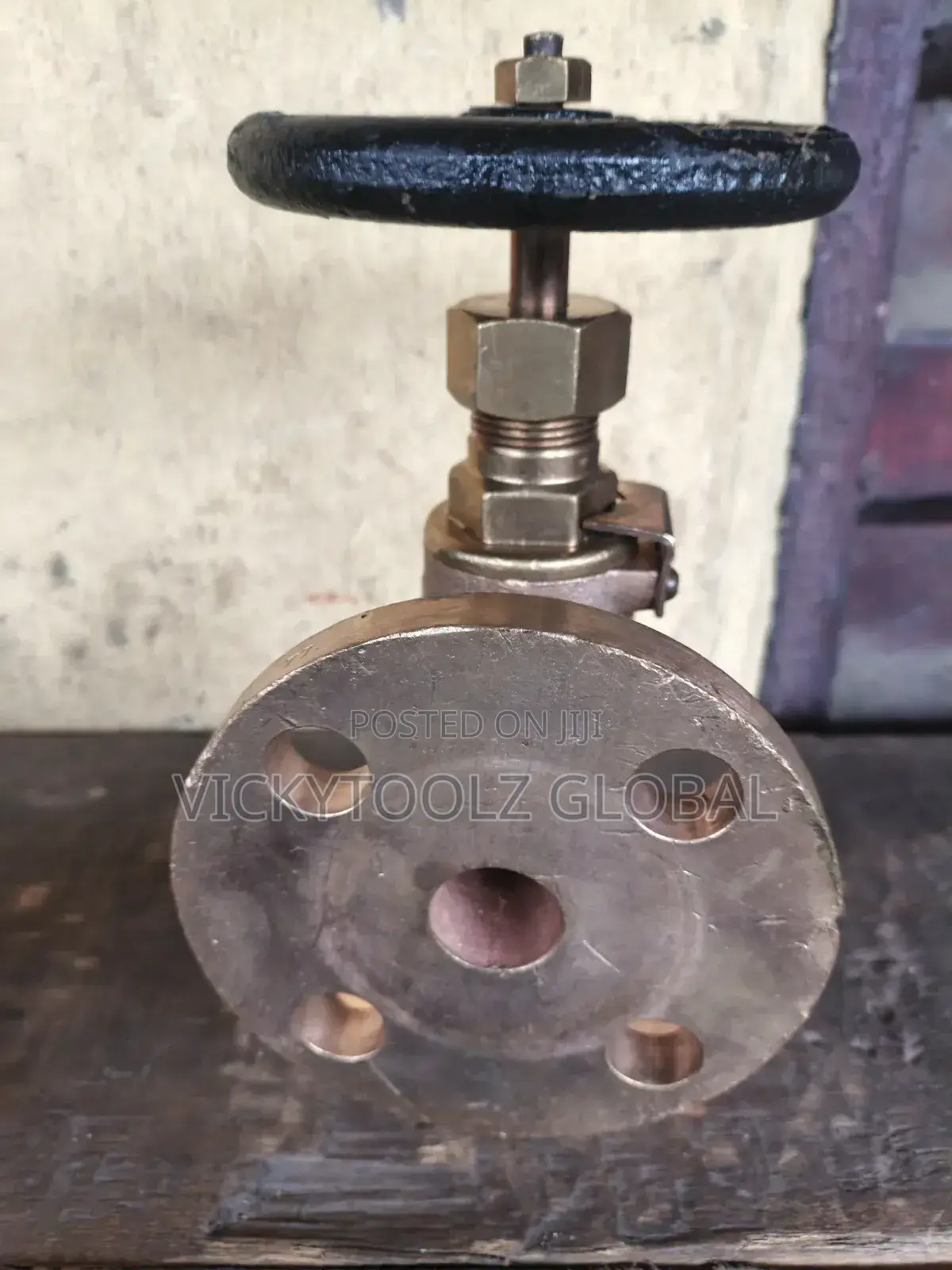 Brass /Bronze Angle Valve Four Holes 16k25