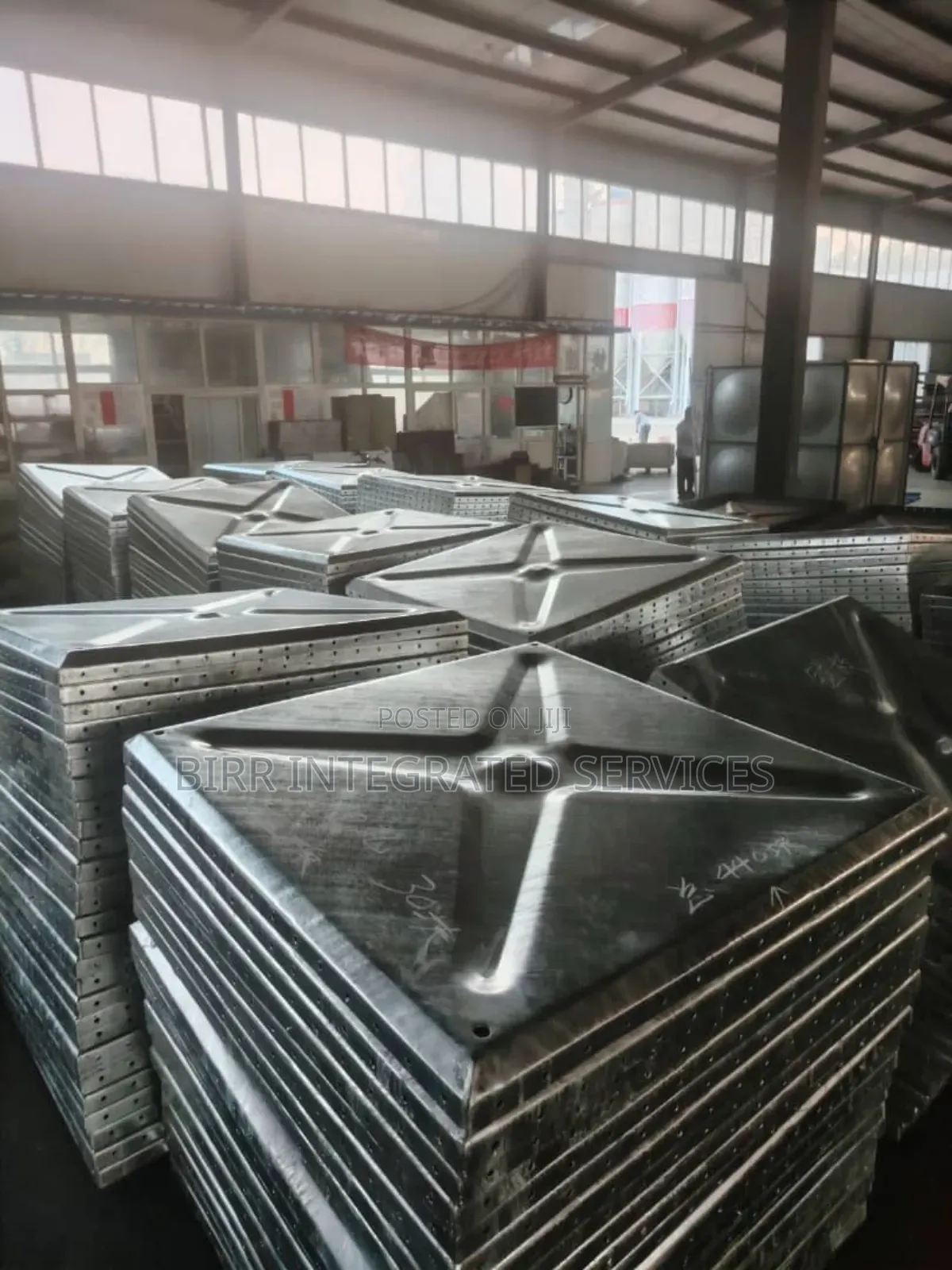 Braithwaite Galvanized Pressed Steel Water Tank 1.22m × 1.22m