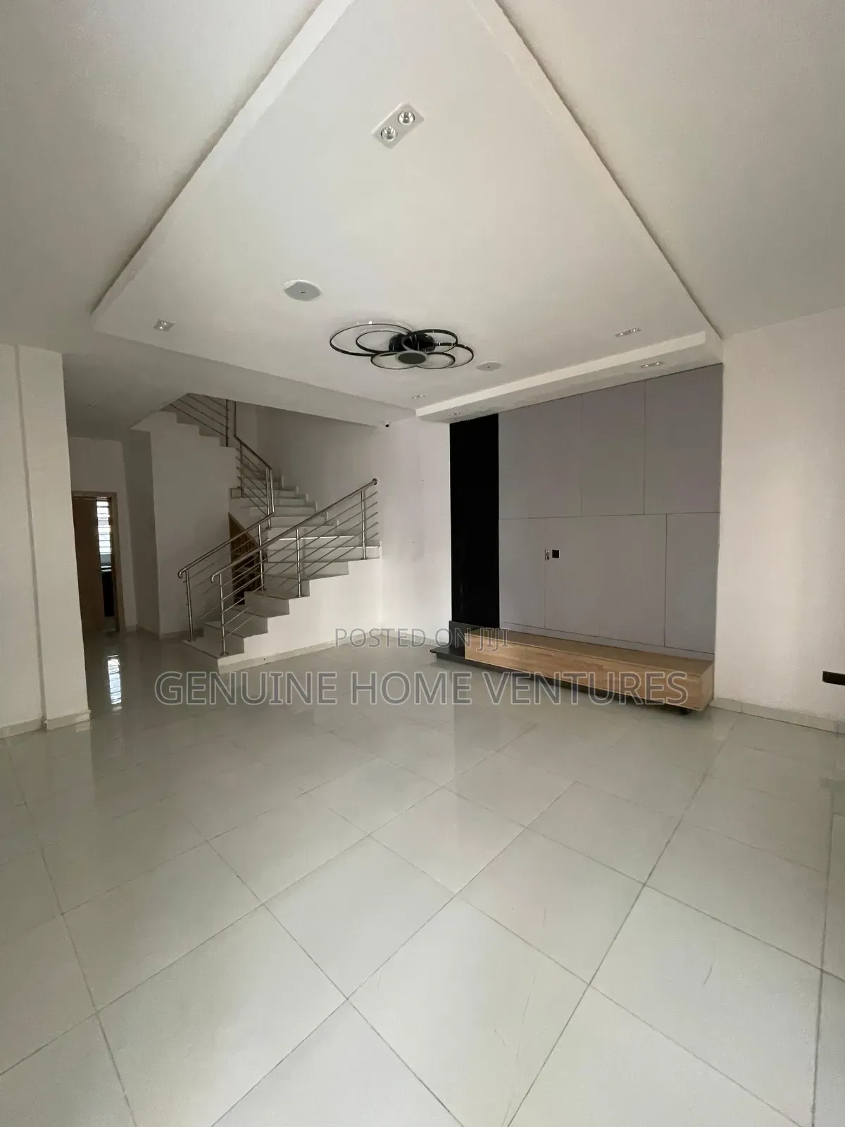 4bdrm Duplex in Vgc, Ikota for sale