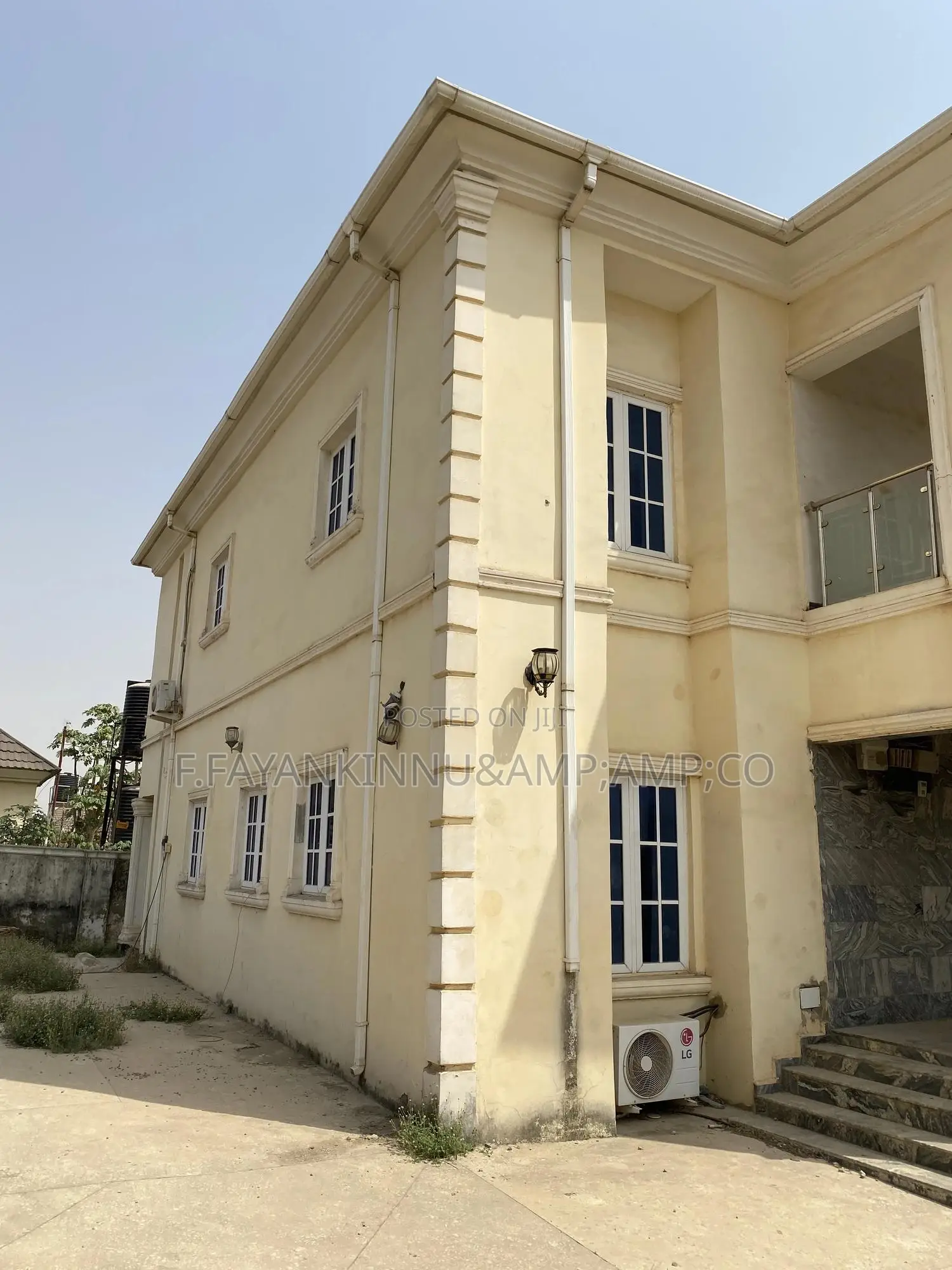 Furnished 4bdrm Duplex in Rainbow Estate, Lugbe District for rent