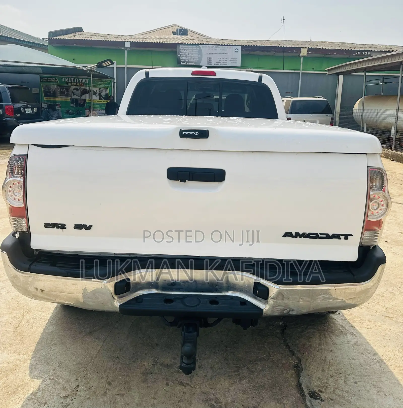 Toyota Tacoma 2010 White