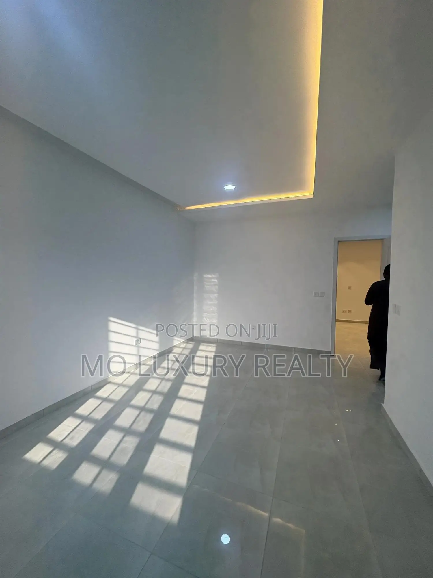 4bdrm Apartment in Victoria Island for rent